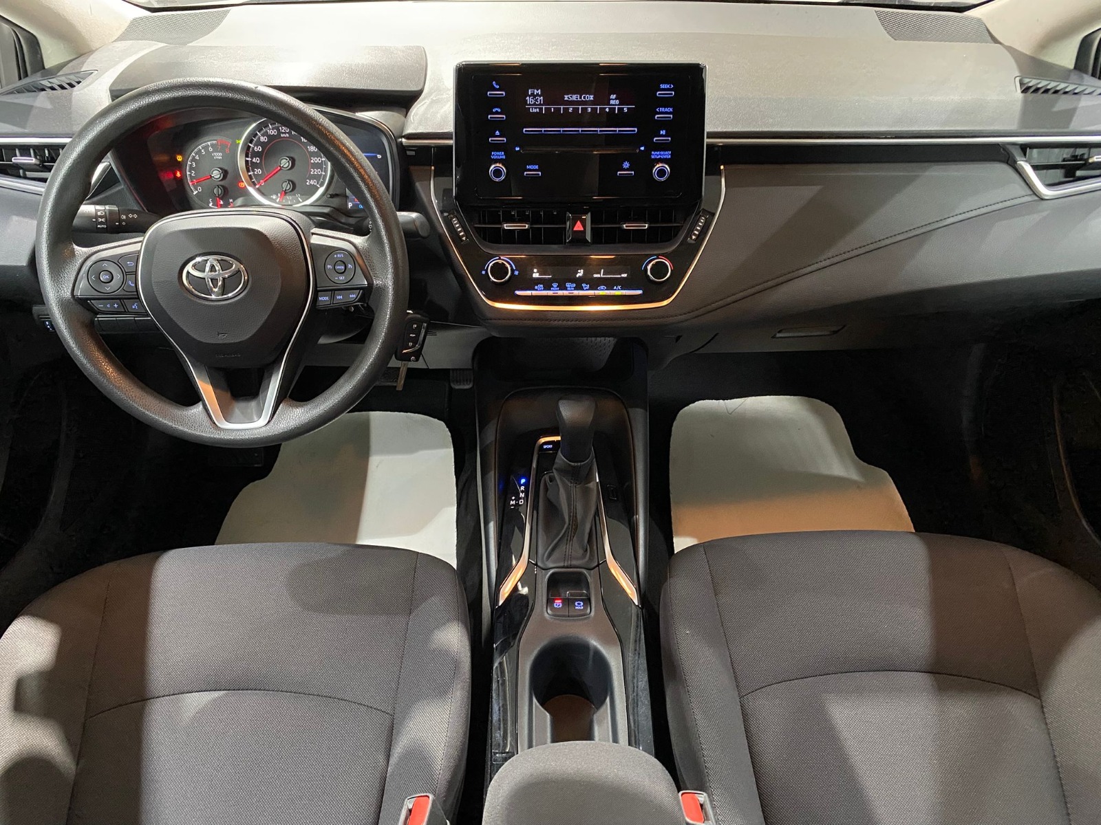 2022 Benzin Otomatik Toyota Corolla Beyaz Gürel Tasarım Aksesuar Otomotiv San. Tic. Ltd. Şti.