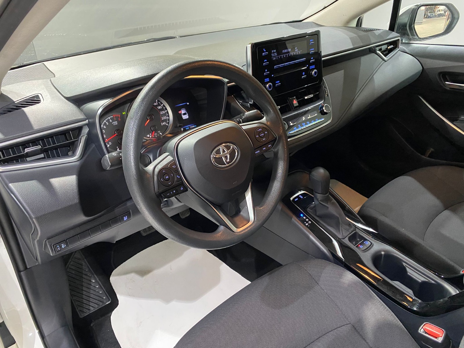 2022 Benzin Otomatik Toyota Corolla Beyaz Gürel Tasarım Aksesuar Otomotiv San. Tic. Ltd. Şti.