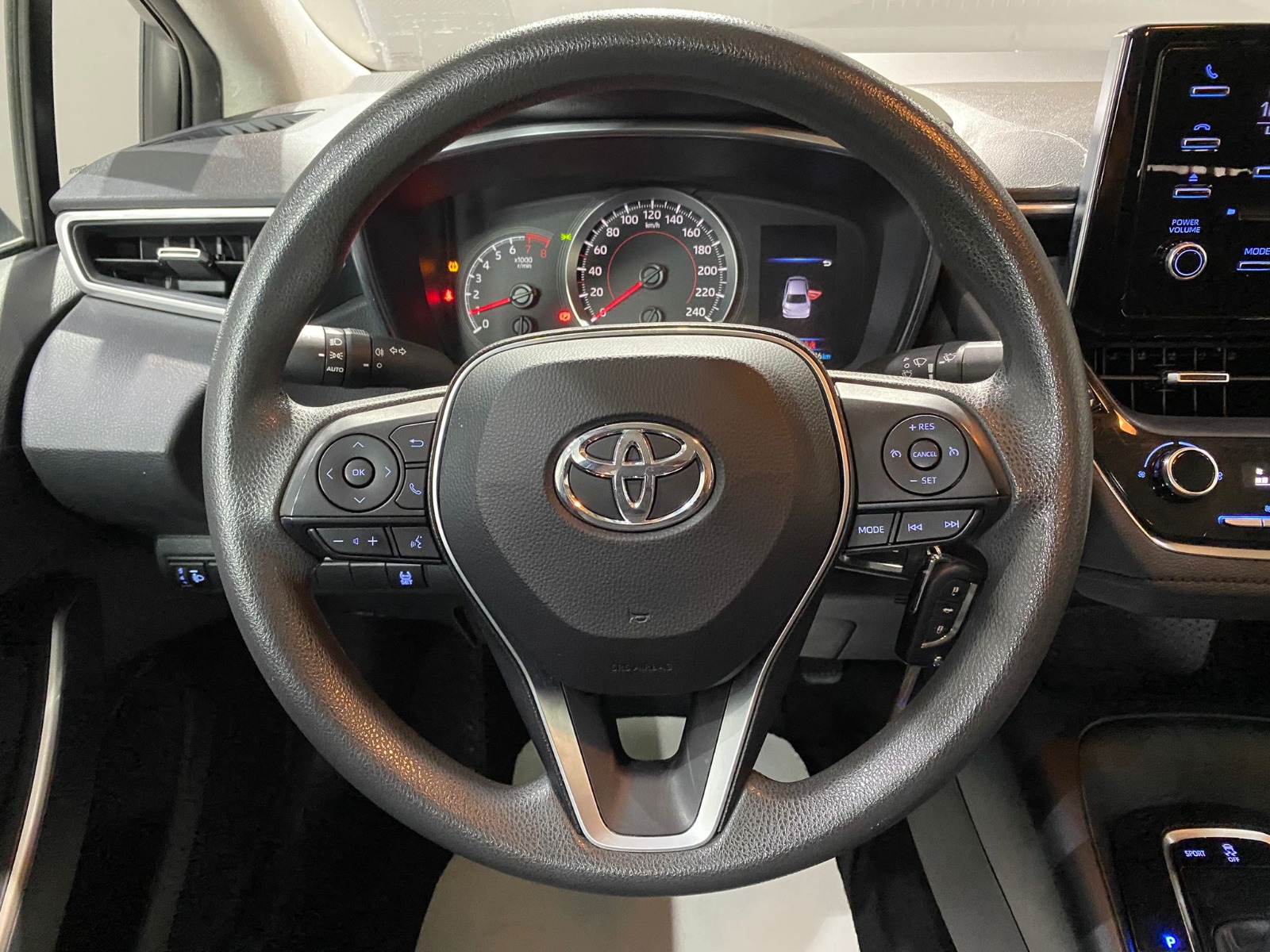 2022 Benzin Otomatik Toyota Corolla Beyaz Gürel Tasarım Aksesuar Otomotiv San. Tic. Ltd. Şti.