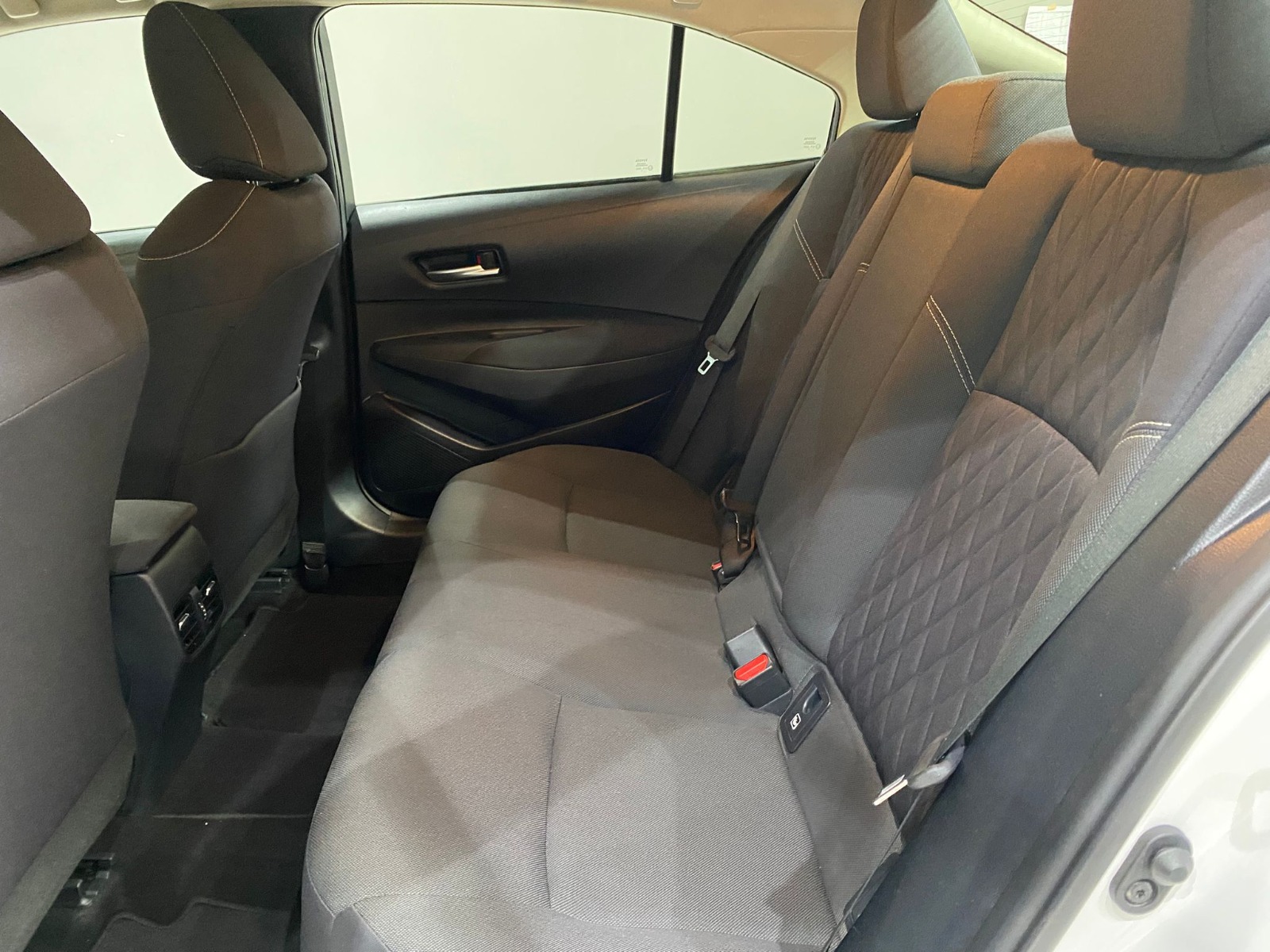 2022 Benzin Otomatik Toyota Corolla Beyaz Gürel Tasarım Aksesuar Otomotiv San. Tic. Ltd. Şti.