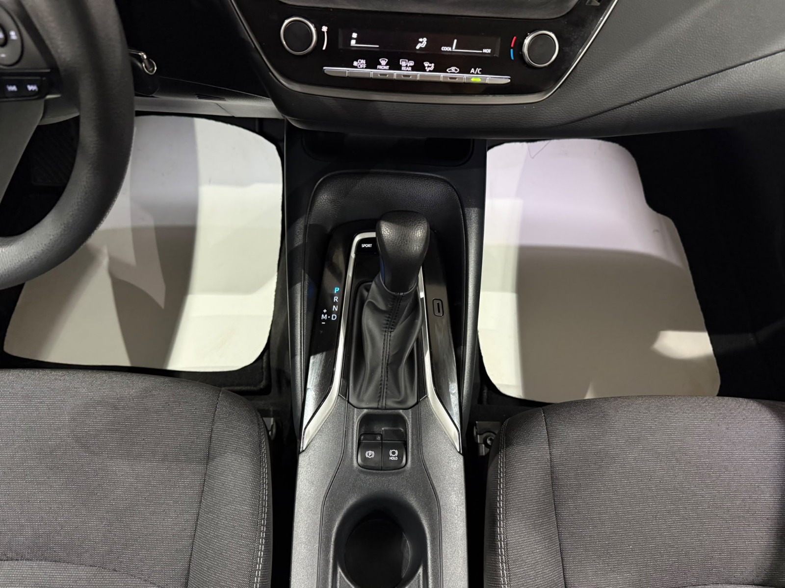 2026 Benzin Otomatik Toyota Corolla Beyaz Gürel Tasarım Aksesuar Otomotiv San. Tic. Ltd. Şti.