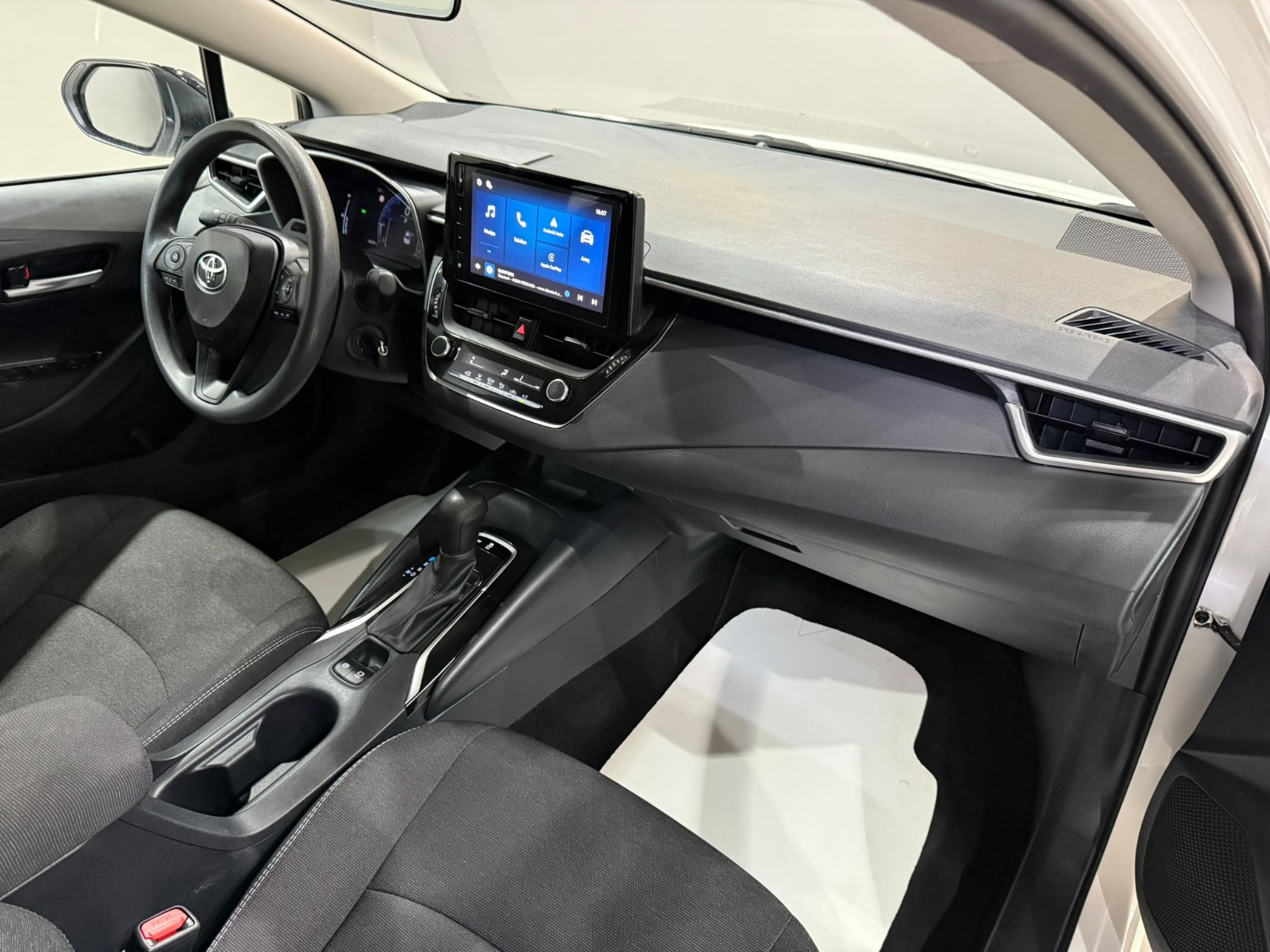 2026 Benzin Otomatik Toyota Corolla Beyaz Gürel Tasarım Aksesuar Otomotiv San. Tic. Ltd. Şti.