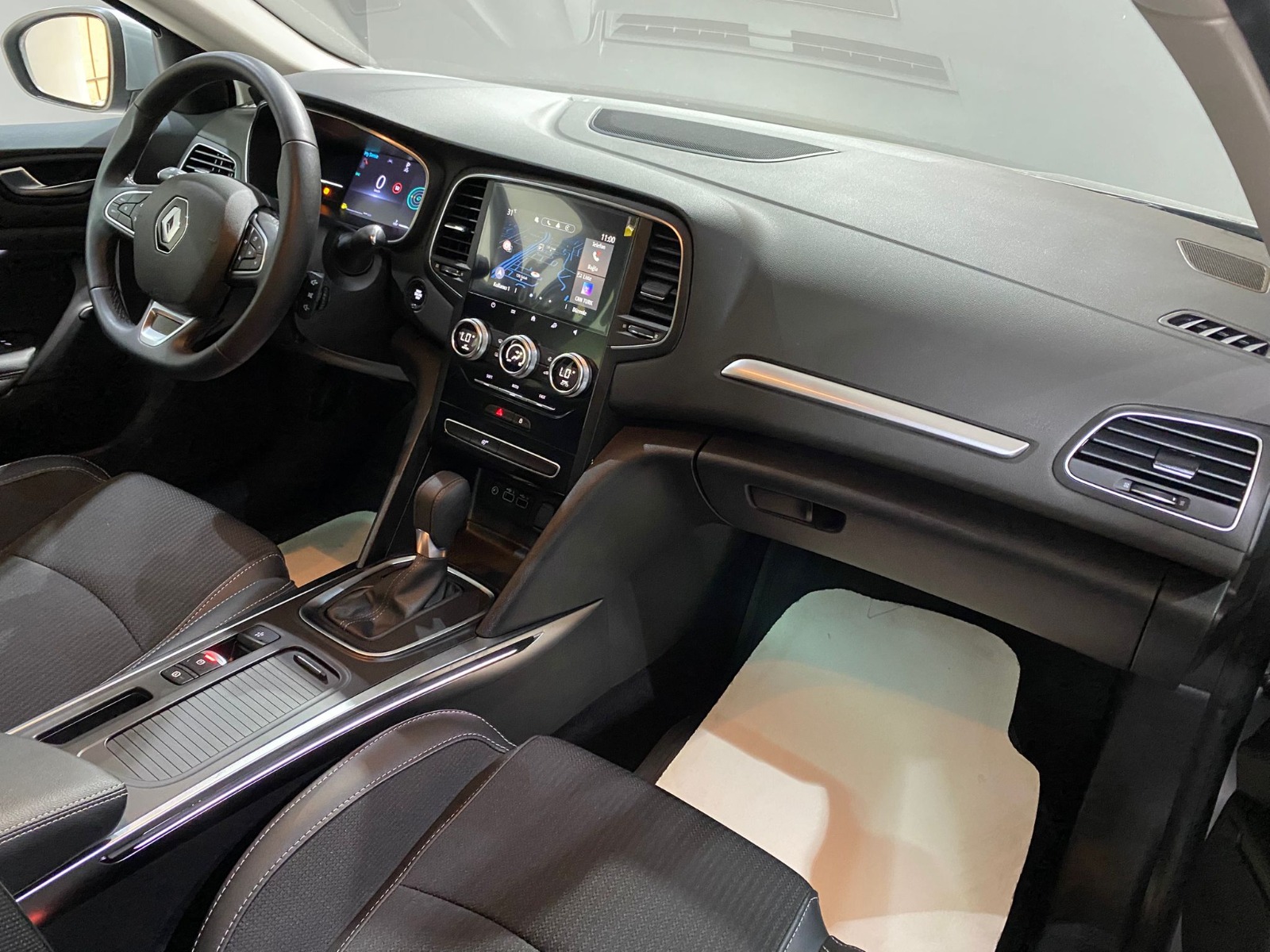 2024 Benzin Otomatik Renault Megane Gri Gürel Tasarım Aksesuar Otomotiv San. Tic. Ltd. Şti.