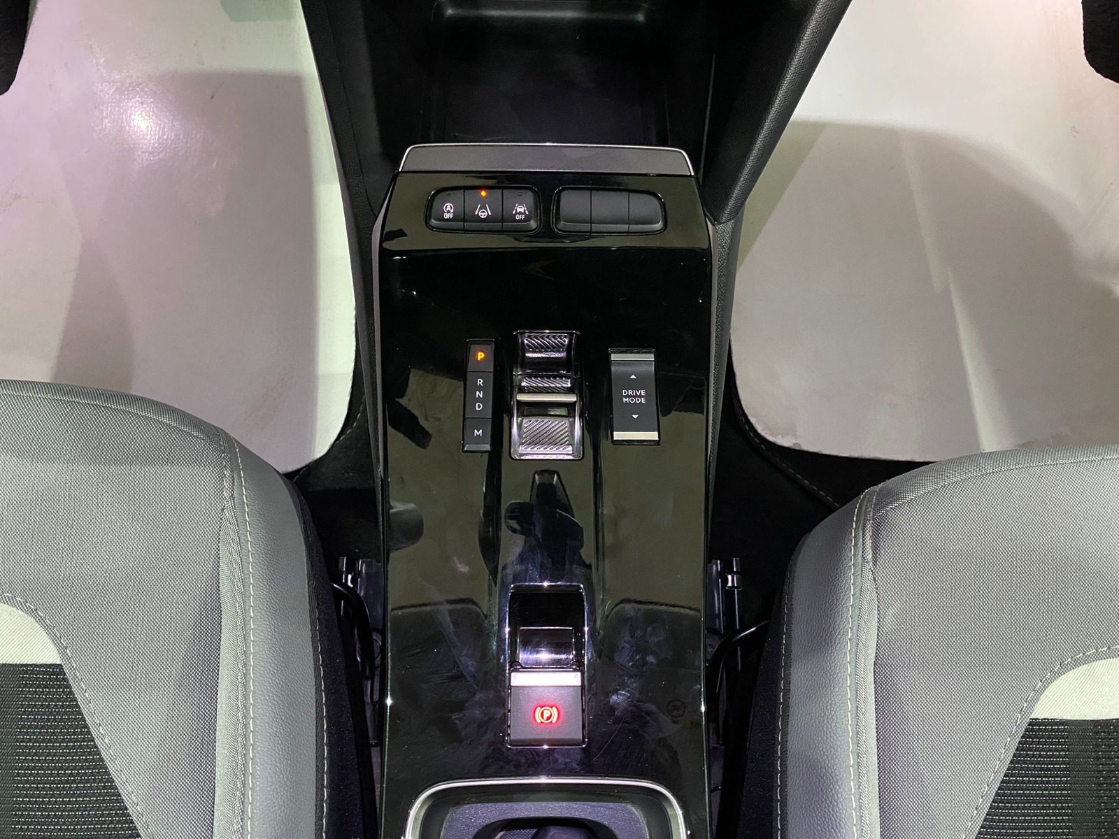 2024 Benzin Otomatik Opel Mokka Siyah Gürel Tasarım Aksesuar Otomotiv San. Tic. Ltd. Şti.