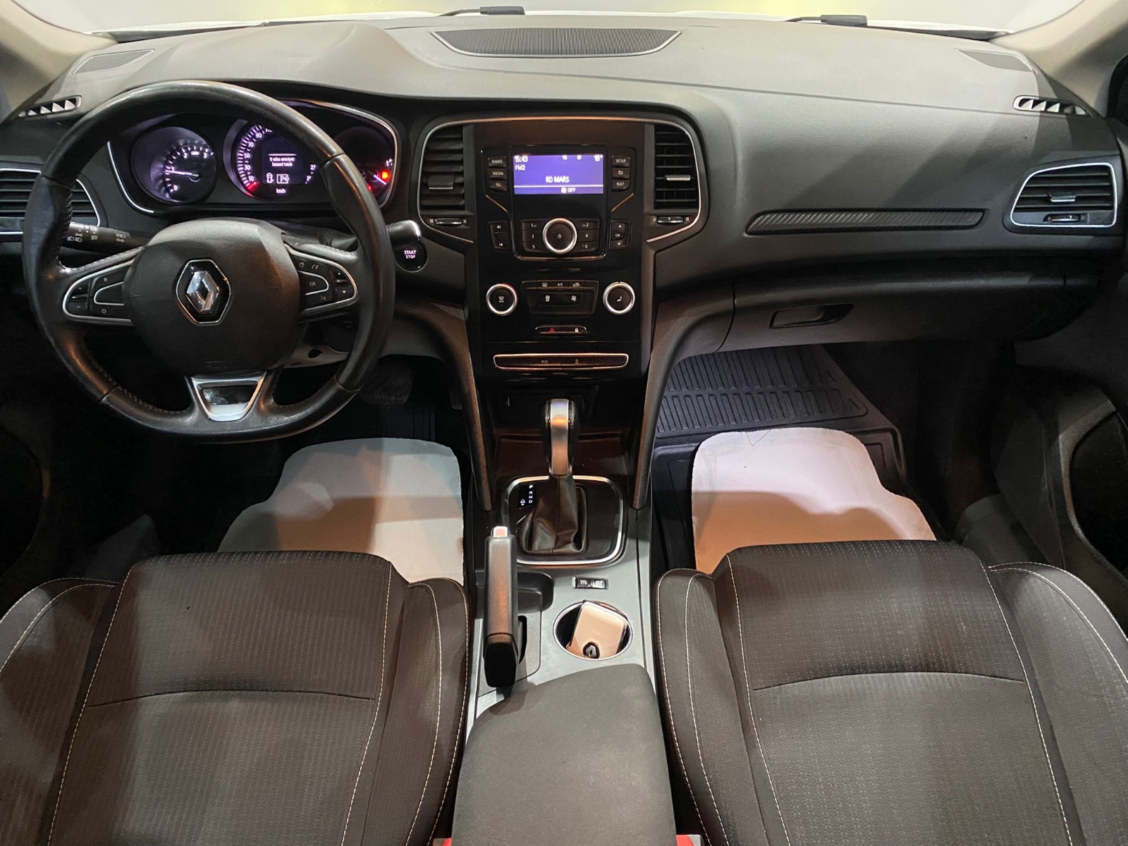 2019 Dizel Otomatik Renault Megane Gümüş Gri Gürel Tasarım Aksesuar Otomotiv San. Tic. Ltd. Şti.