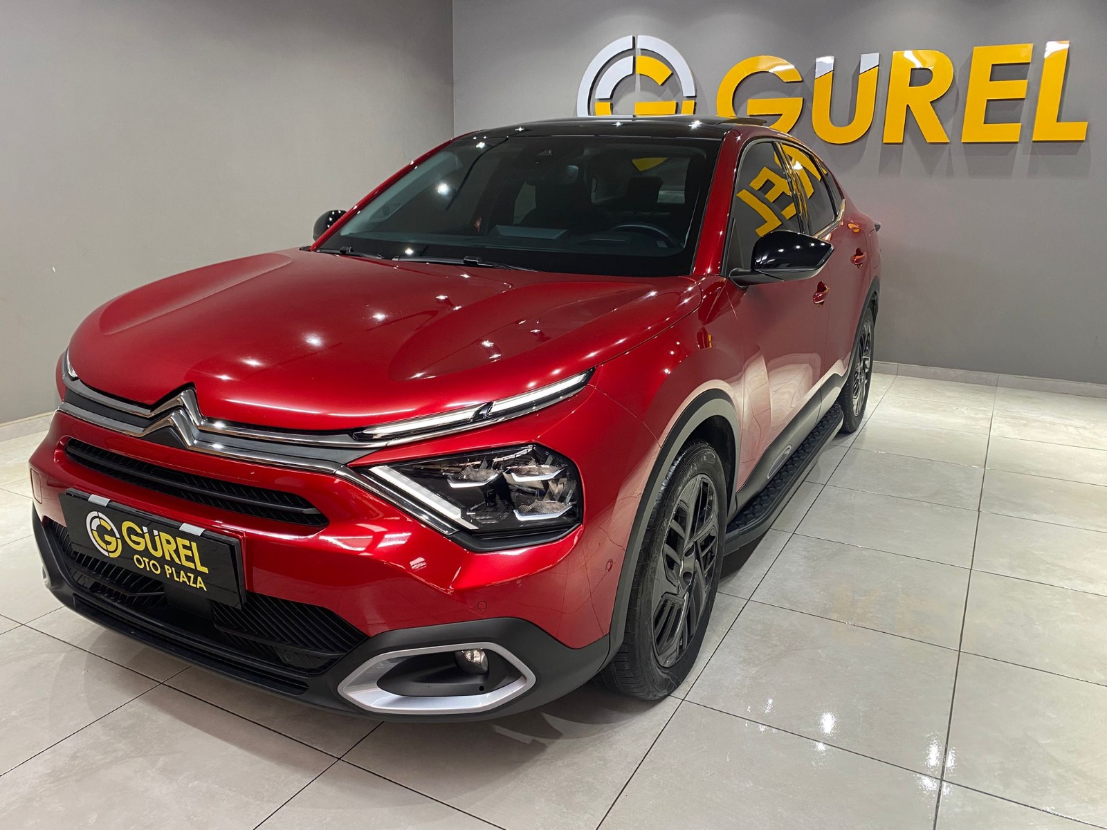 2023 Benzin Otomatik Citroen C4 X Kırmızı Gürel Tasarım Aksesuar Otomotiv San. Tic. Ltd. Şti.