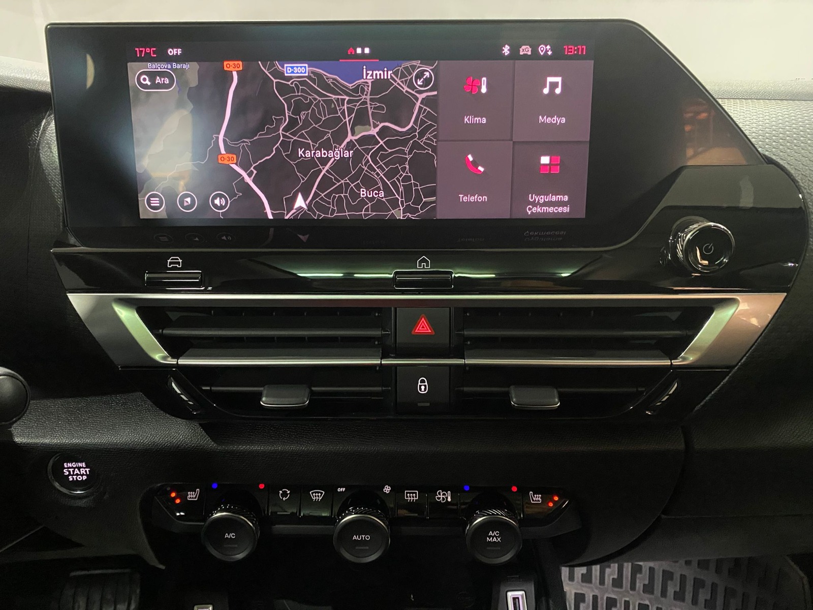 2023 Benzin Otomatik Citroen C4 X Kırmızı Gürel Tasarım Aksesuar Otomotiv San. Tic. Ltd. Şti.