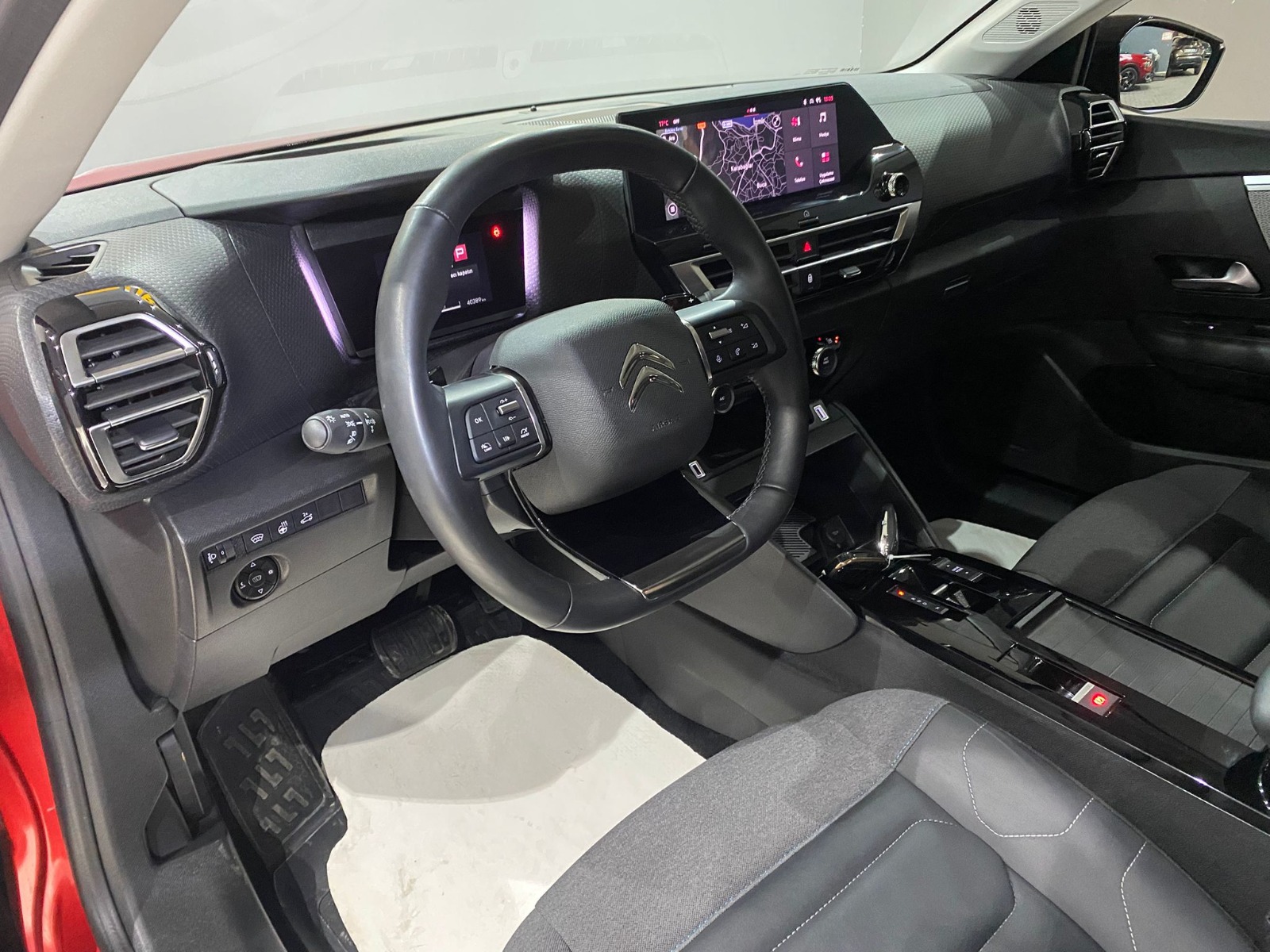 2023 Benzin Otomatik Citroen C4 X Kırmızı Gürel Tasarım Aksesuar Otomotiv San. Tic. Ltd. Şti.