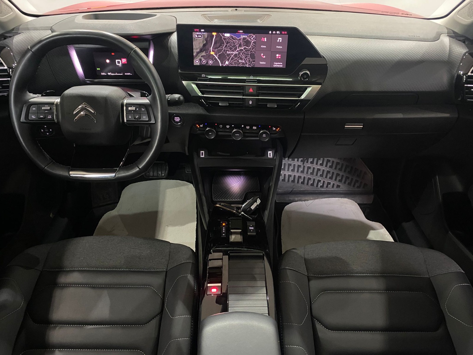 2023 Benzin Otomatik Citroen C4 X Kırmızı Gürel Tasarım Aksesuar Otomotiv San. Tic. Ltd. Şti.