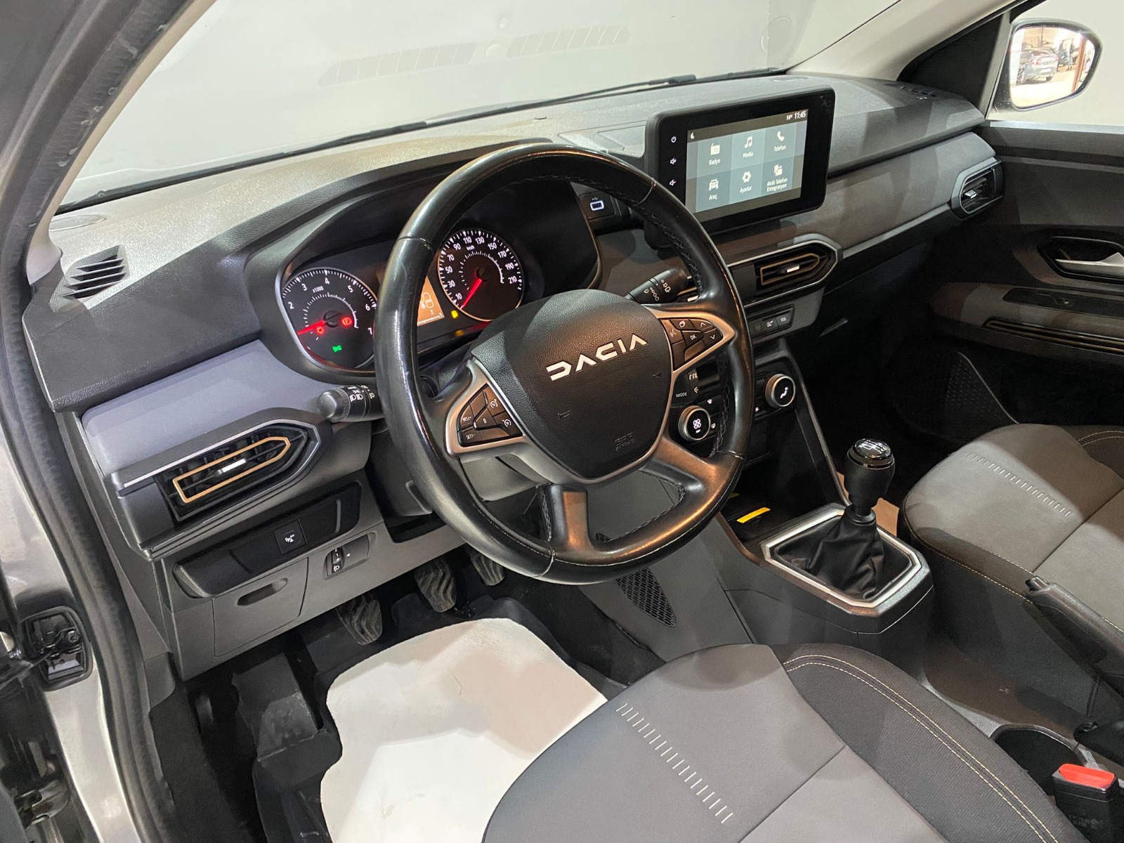 2023 Benzin Manuel Dacia Jogger Yeşil Gürel Tasarım Aksesuar Otomotiv San. Tic. Ltd. Şti.