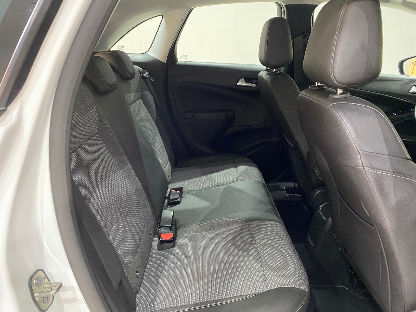 2022 Dizel Otomatik Opel Crossland Beyaz Gürel Tasarım Aksesuar Otomotiv San. Tic. Ltd. Şti.