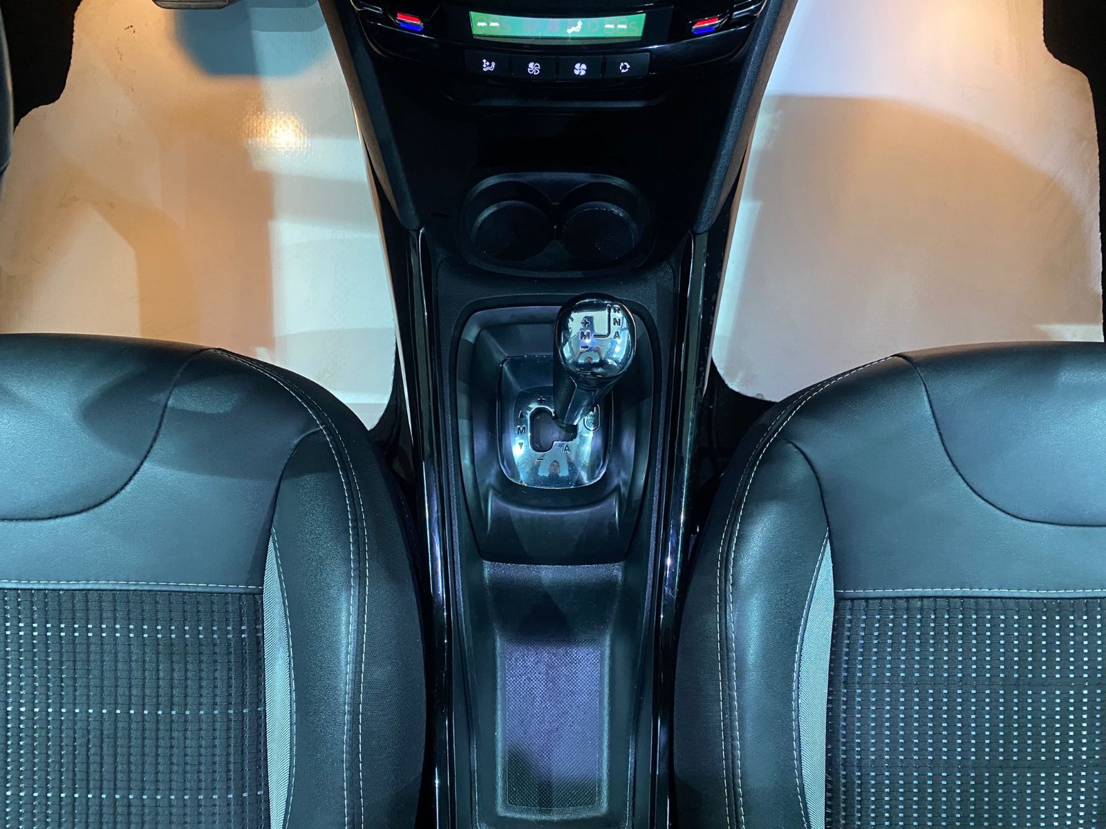 2017 Dizel Otomatik Peugeot 2008 Beyaz Gürel Tasarım Aksesuar Otomotiv San. Tic. Ltd. Şti.