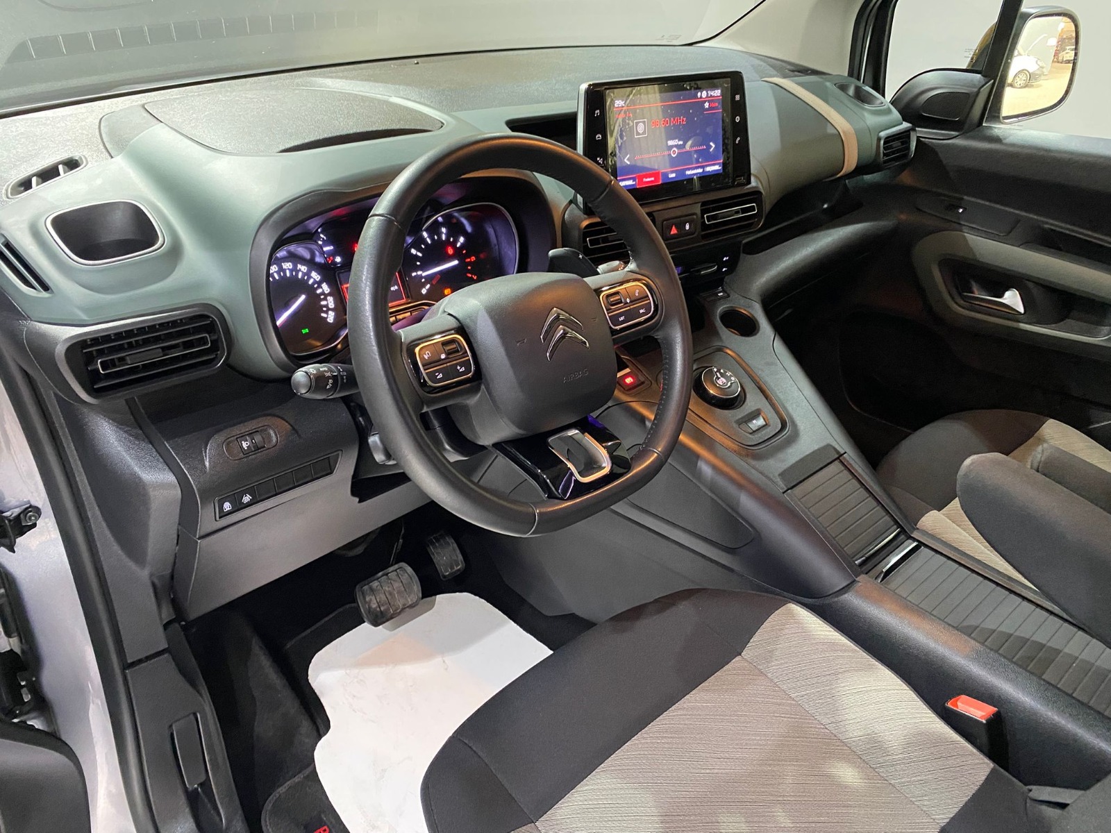 2023 Dizel Otomatik Citroen Berlingo Gri Gürel Tasarım Aksesuar Otomotiv San. Tic. Ltd. Şti.