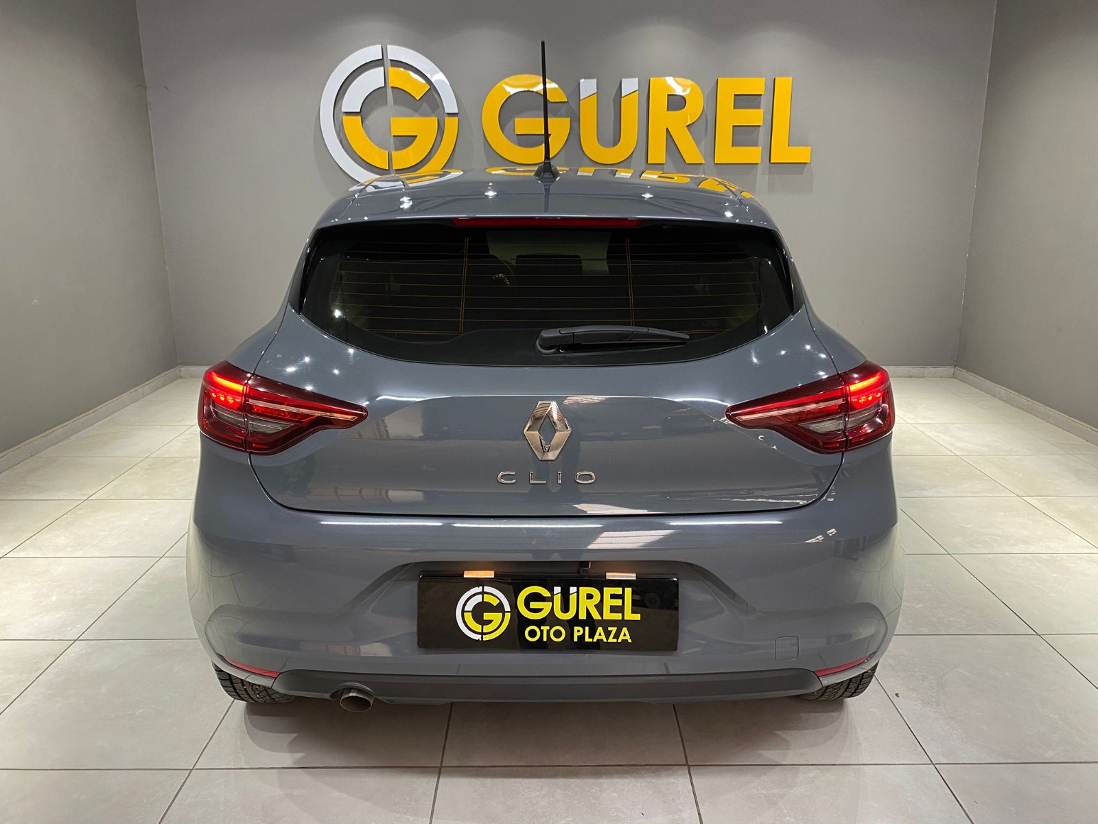 2021 Benzin Manuel Renault Clio Gri Gürel Tasarım Aksesuar Otomotiv San. Tic. Ltd. Şti.
