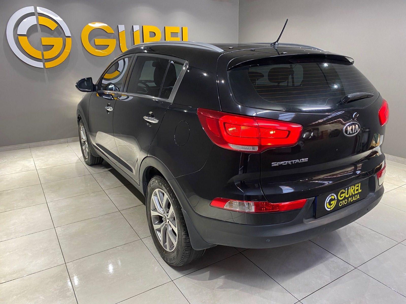 2015 Benzin Manuel Kia Sportage Siyah Gürel Tasarım Aksesuar Otomotiv San. Tic. Ltd. Şti.