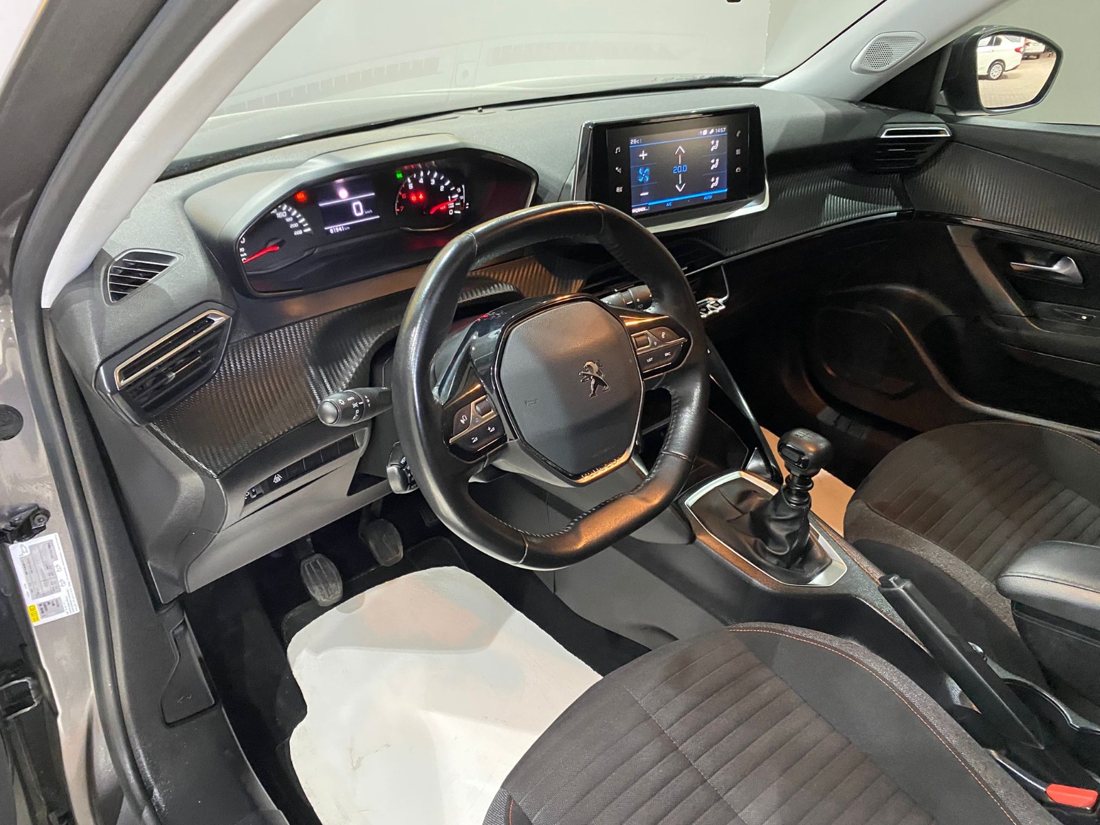 2020 Benzin Manuel Peugeot 2008 Gri Gürel Tasarım Aksesuar Otomotiv San. Tic. Ltd. Şti.