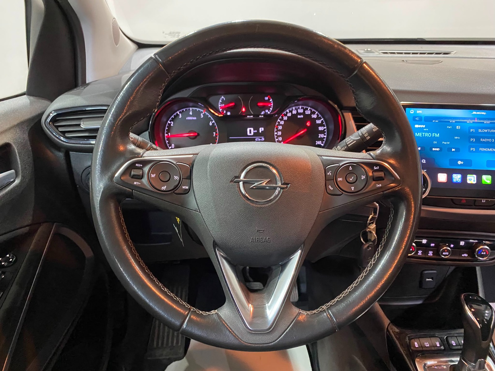 2024 Benzin Otomatik Opel Crossland Beyaz Gürel Tasarım Aksesuar Otomotiv San. Tic. Ltd. Şti.