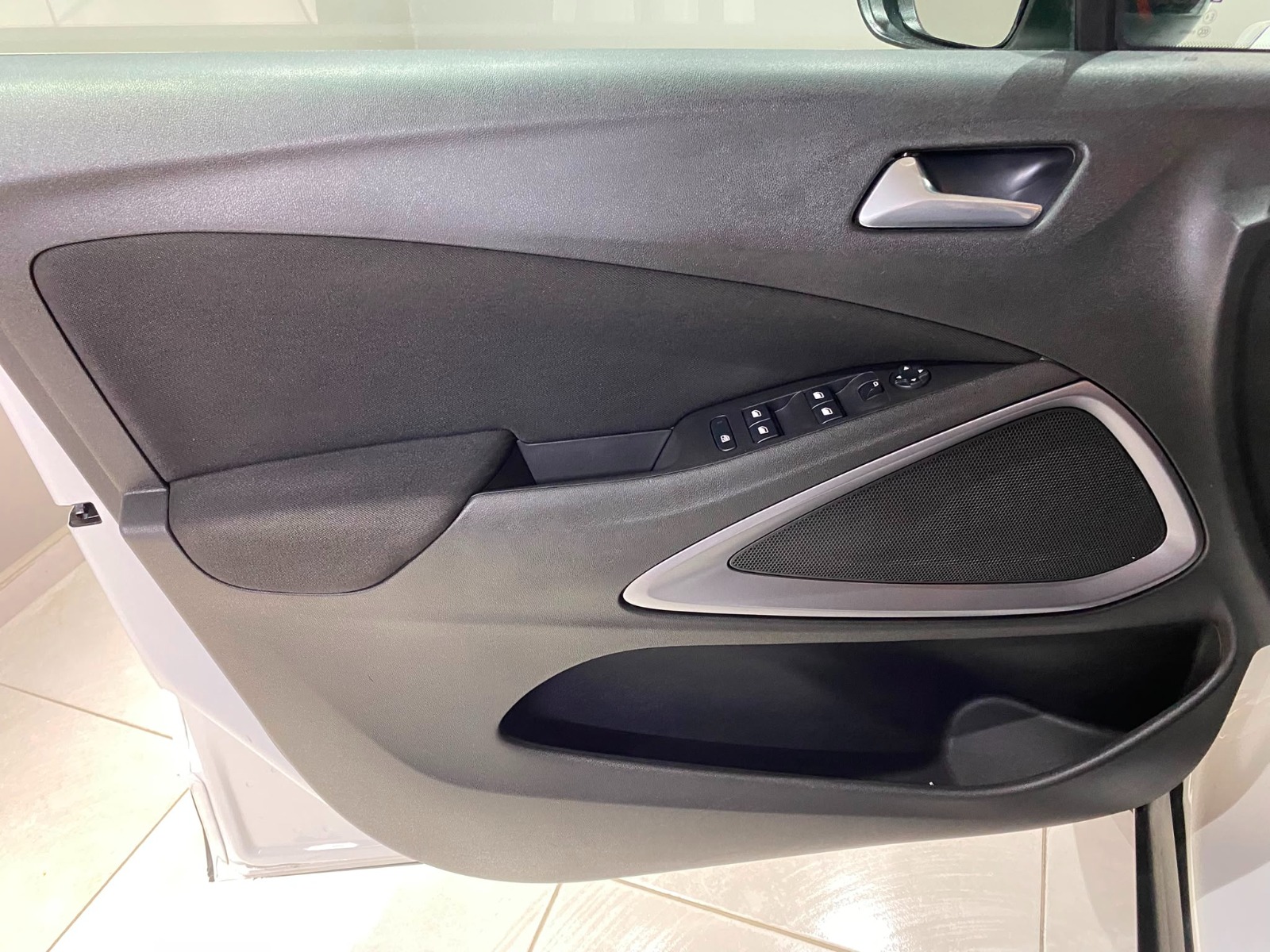 2024 Benzin Otomatik Opel Crossland Beyaz Gürel Tasarım Aksesuar Otomotiv San. Tic. Ltd. Şti.