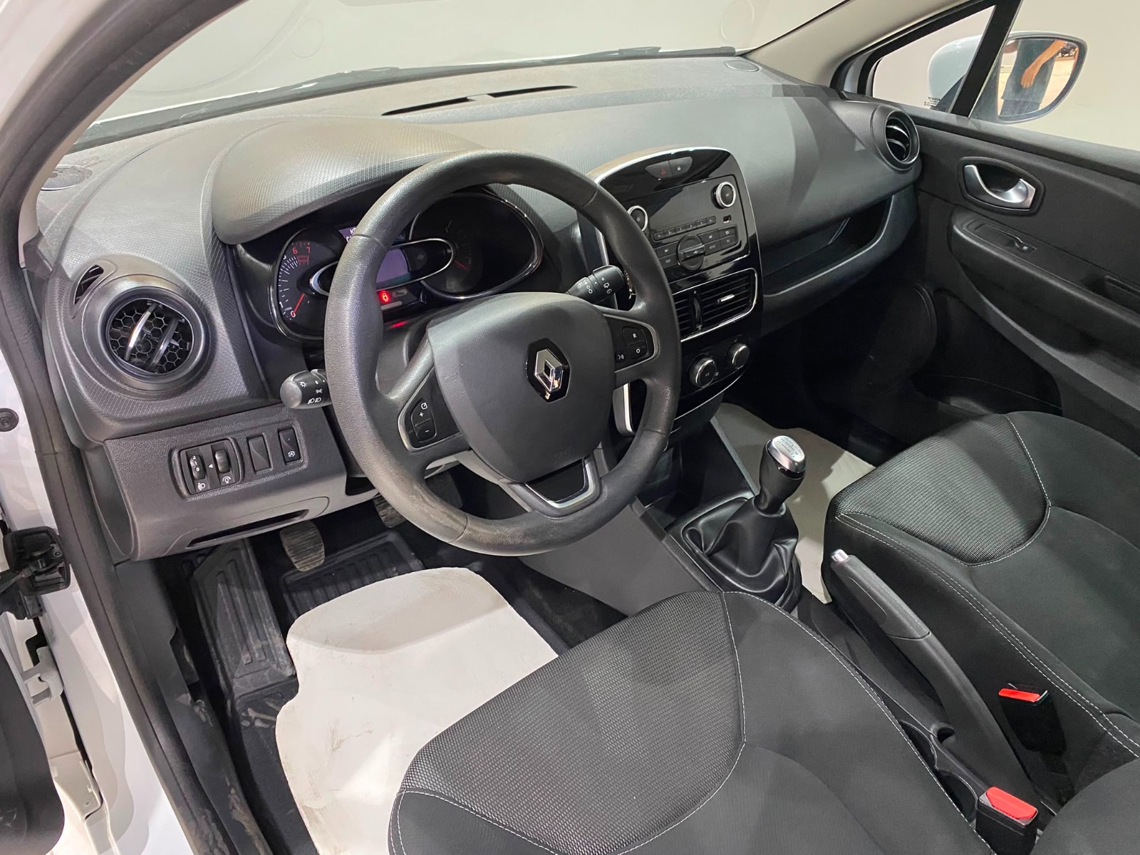 2020 Benzin Manuel Renault Clio Beyaz Gürel Tasarım Aksesuar Otomotiv San. Tic. Ltd. Şti.
