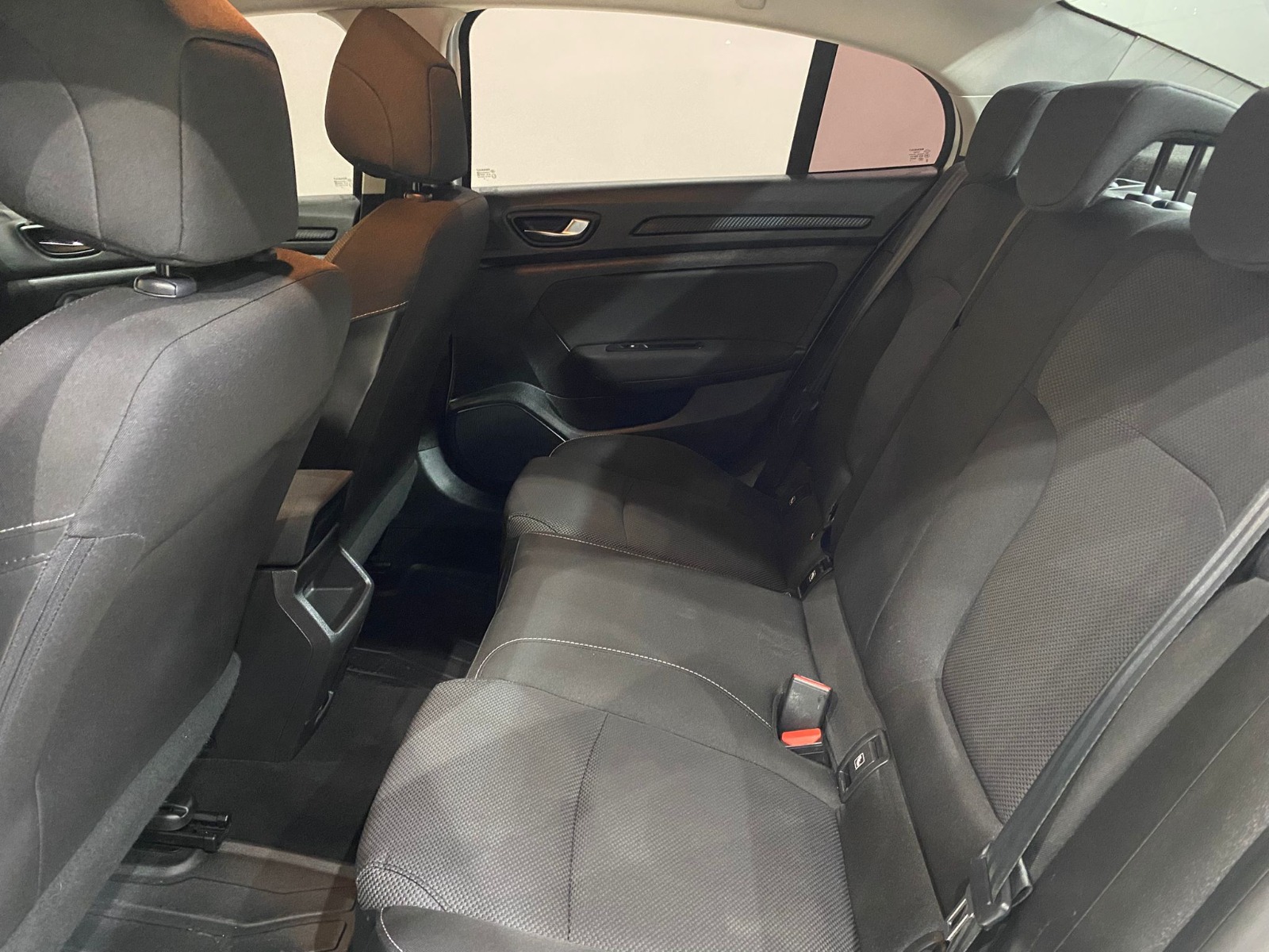 2022 Benzin Otomatik Renault Megane Beyaz Gürel Tasarım Aksesuar Otomotiv San. Tic. Ltd. Şti.