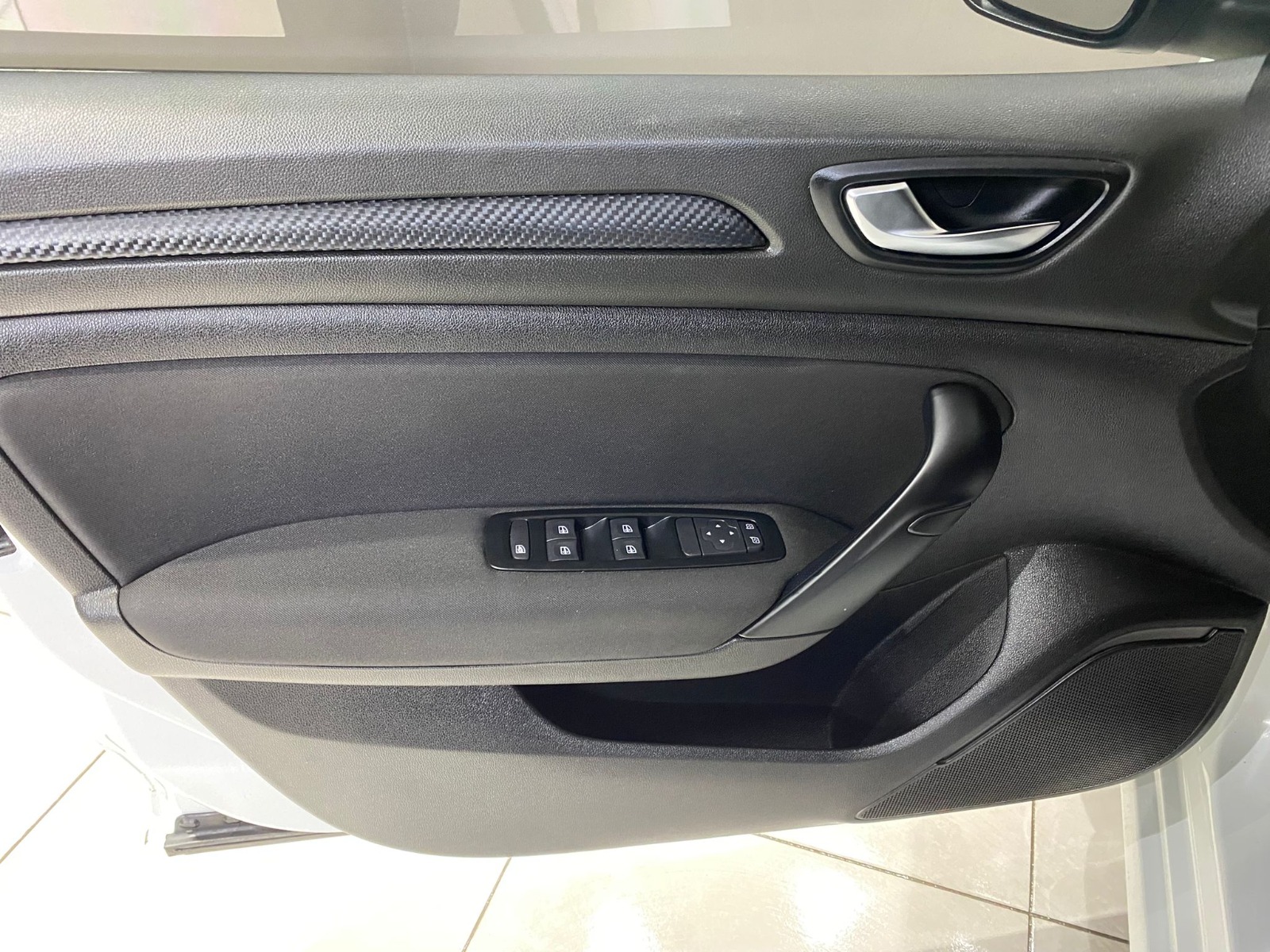 2022 Benzin Otomatik Renault Megane Beyaz Gürel Tasarım Aksesuar Otomotiv San. Tic. Ltd. Şti.