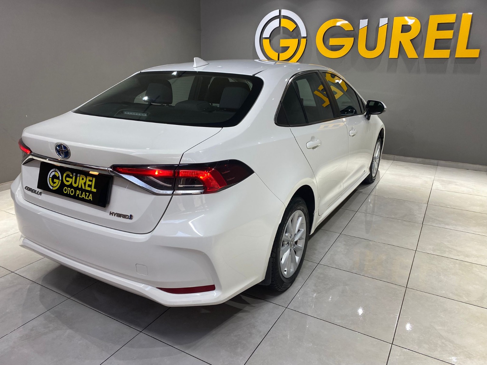 2022 Hybrid Otomatik Toyota Corolla Beyaz Gürel Tasarım Aksesuar Otomotiv San. Tic. Ltd. Şti.
