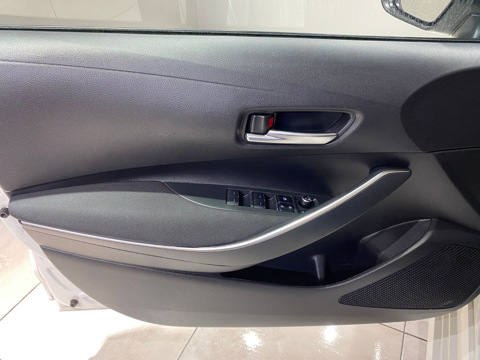 2022 Hybrid Otomatik Toyota Corolla Beyaz Gürel Tasarım Aksesuar Otomotiv San. Tic. Ltd. Şti.