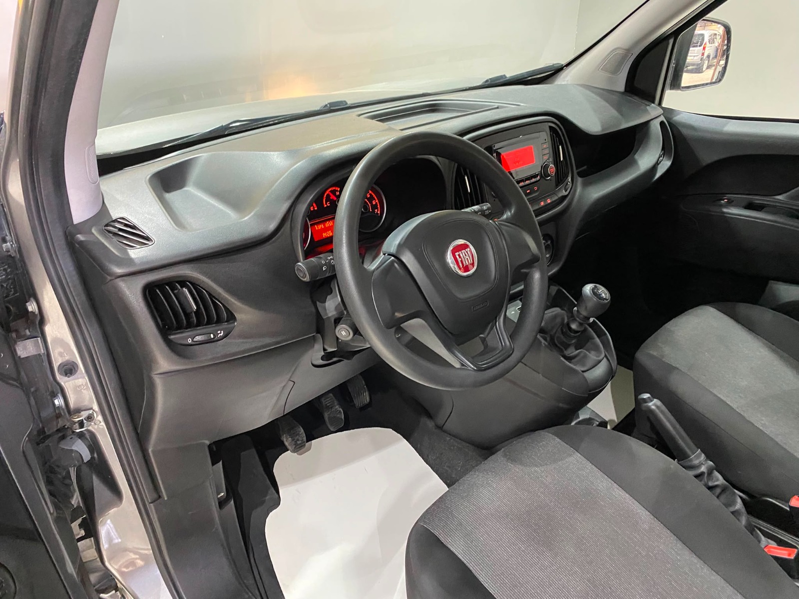 2023 Dizel Manuel Fiat Doblo Combi Gri Gürel Tasarım Aksesuar Otomotiv San. Tic. Ltd. Şti.