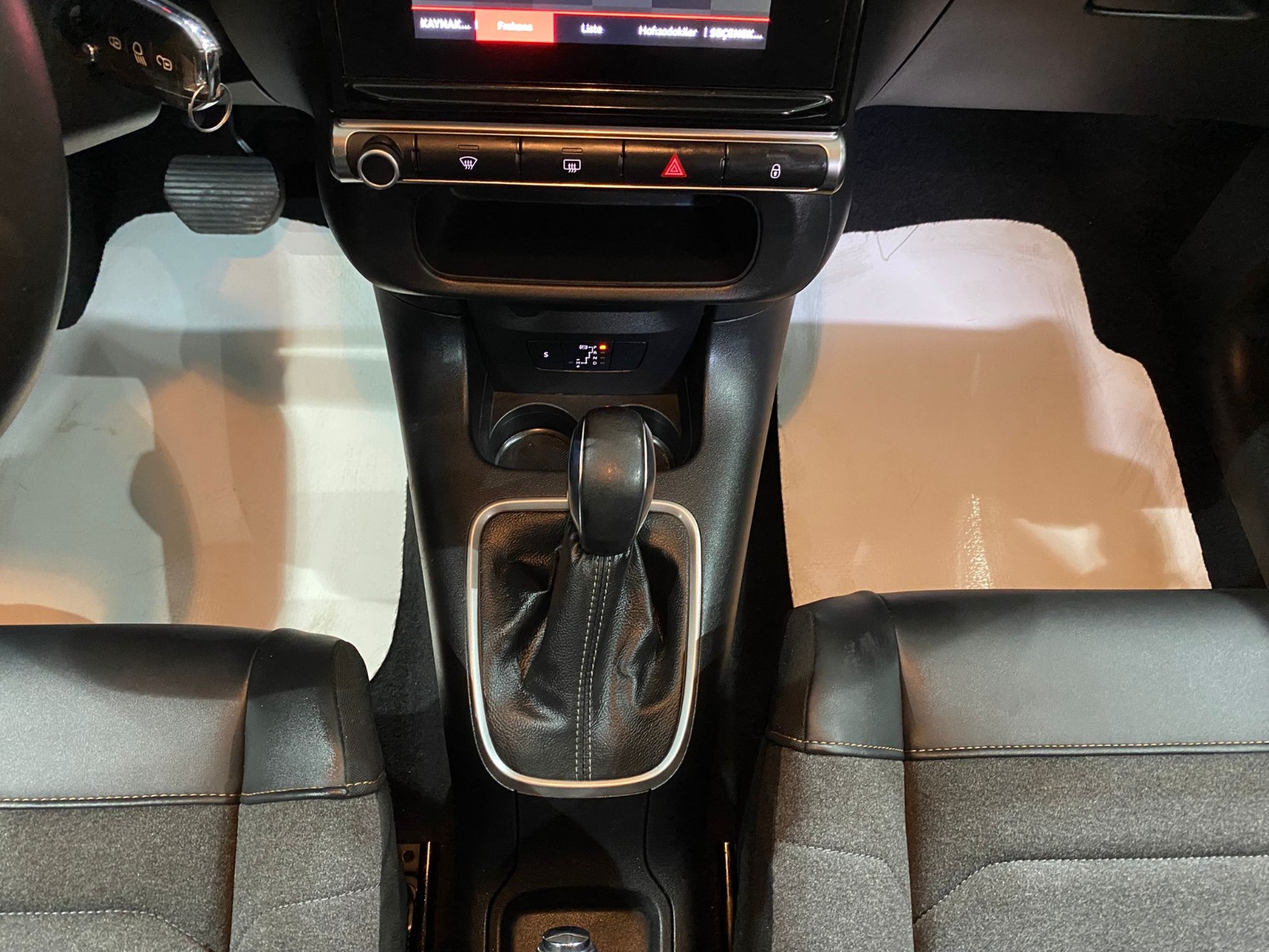 2024 Benzin Otomatik Citroen C3 Mavi Gürel Tasarım Aksesuar Otomotiv San. Tic. Ltd. Şti.
