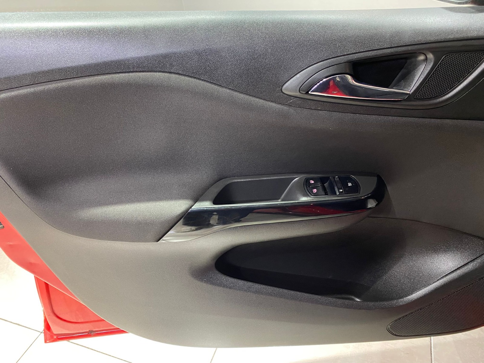 2016 Benzin Otomatik Opel Corsa Kırmızı Gürel Tasarım Aksesuar Otomotiv San. Tic. Ltd. Şti.