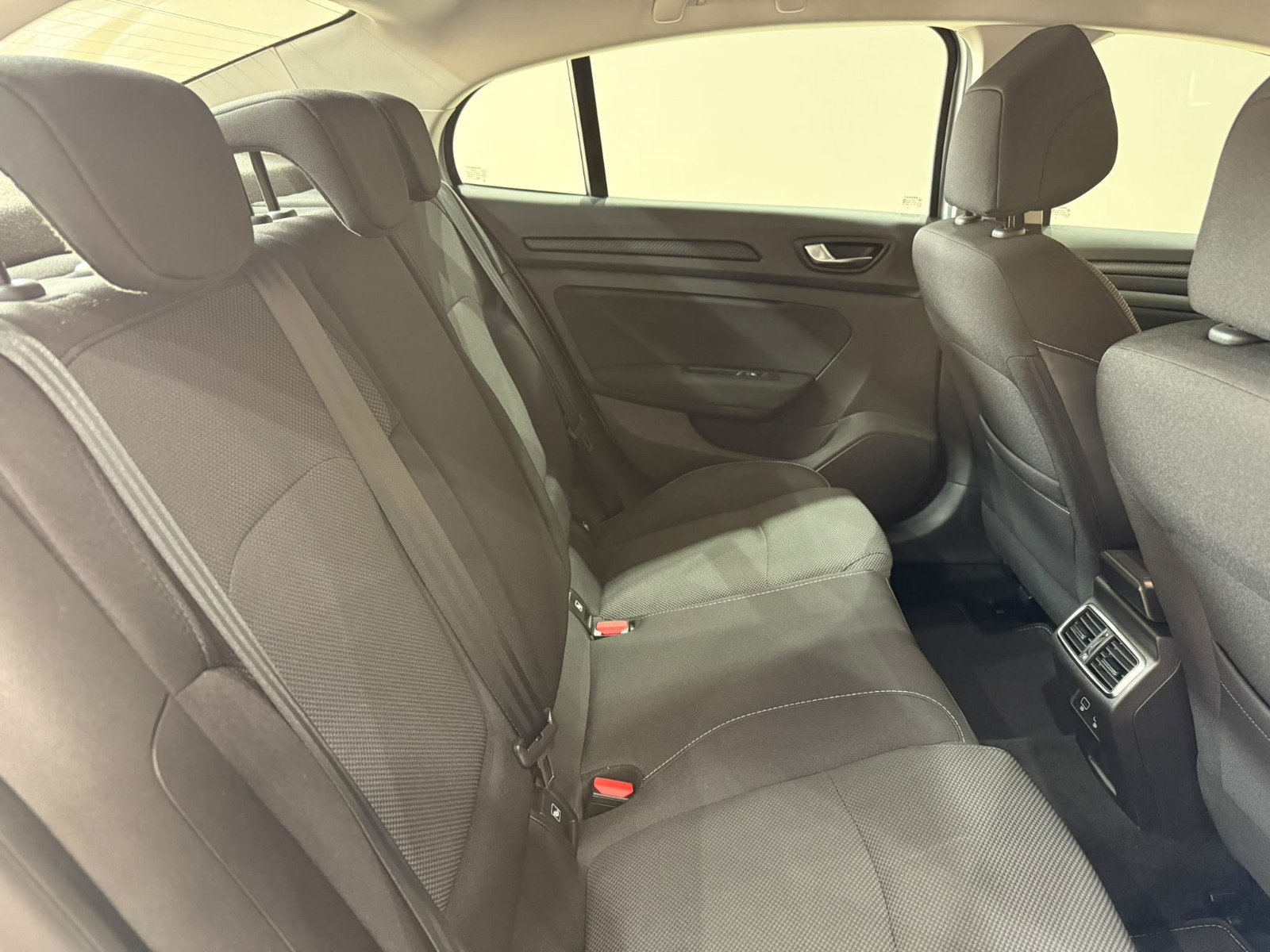2026 Benzin Otomatik Renault Megane Gri Gürel Tasarım Aksesuar Otomotiv San. Tic. Ltd. Şti.