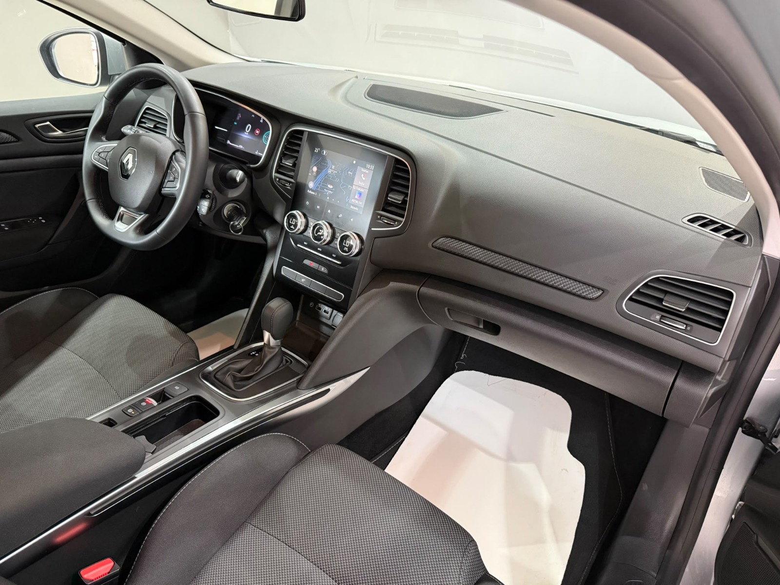 2026 Benzin Otomatik Renault Megane Gri Gürel Tasarım Aksesuar Otomotiv San. Tic. Ltd. Şti.