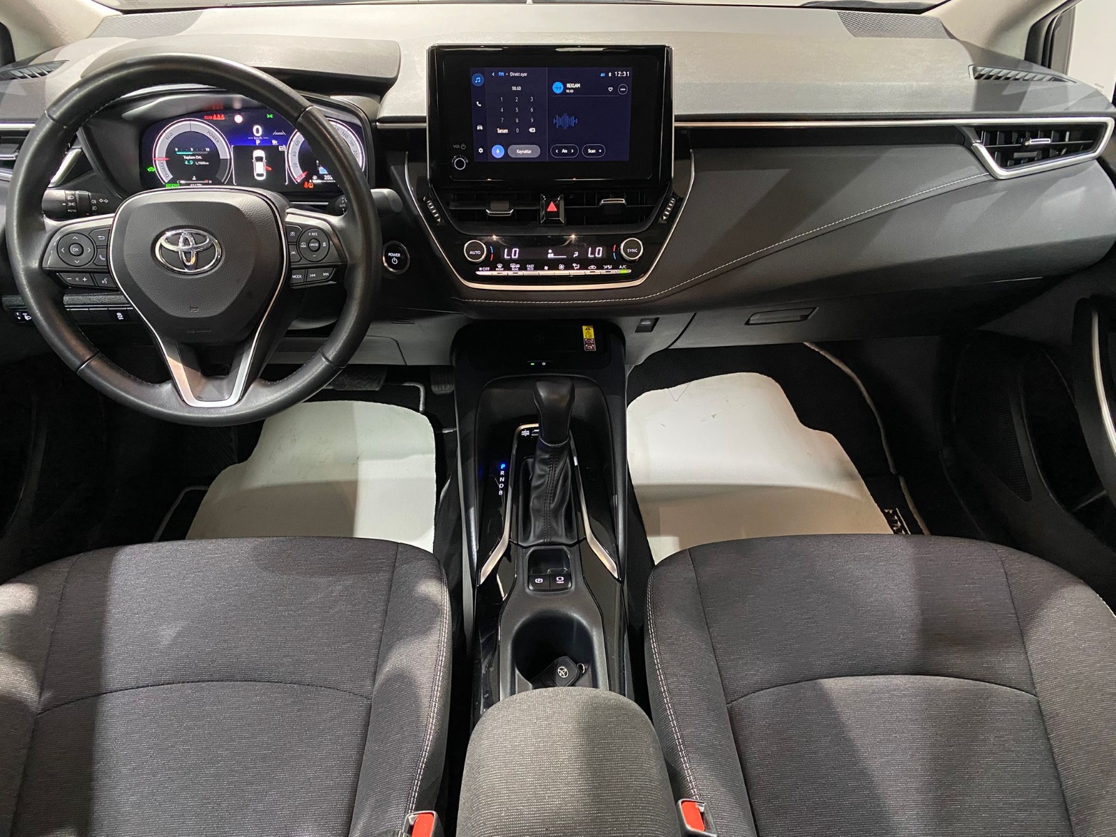 2024 Hybrid Otomatik Toyota Corolla Gri Gürel Tasarım Aksesuar Otomotiv San. Tic. Ltd. Şti.