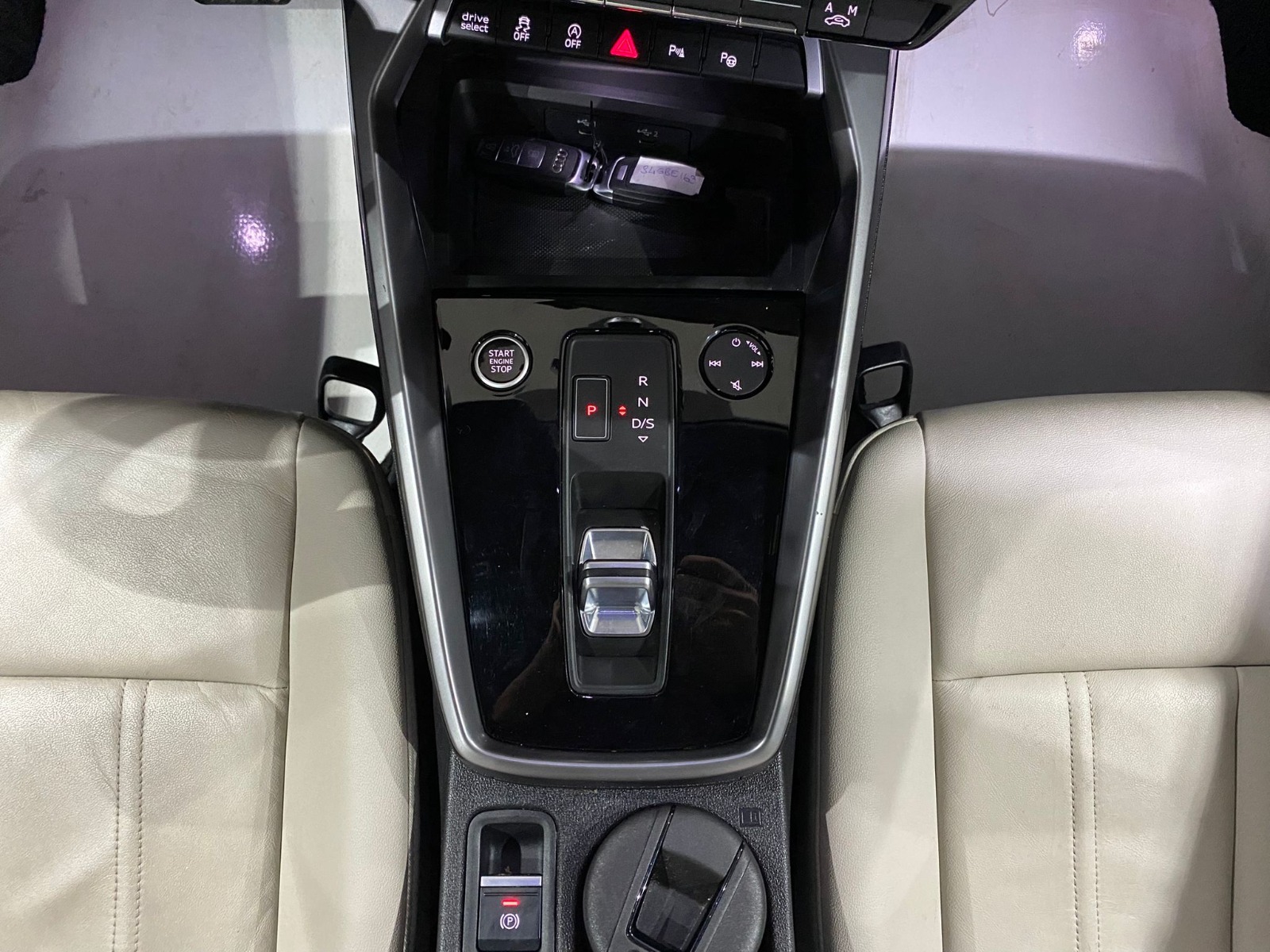 2022 MHEV Otomatik Audi A3 Siyah Gürel Tasarım Aksesuar Otomotiv San. Tic. Ltd. Şti.