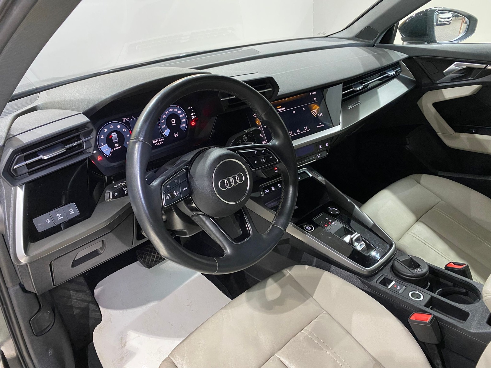 2022 MHEV Otomatik Audi A3 Siyah Gürel Tasarım Aksesuar Otomotiv San. Tic. Ltd. Şti.