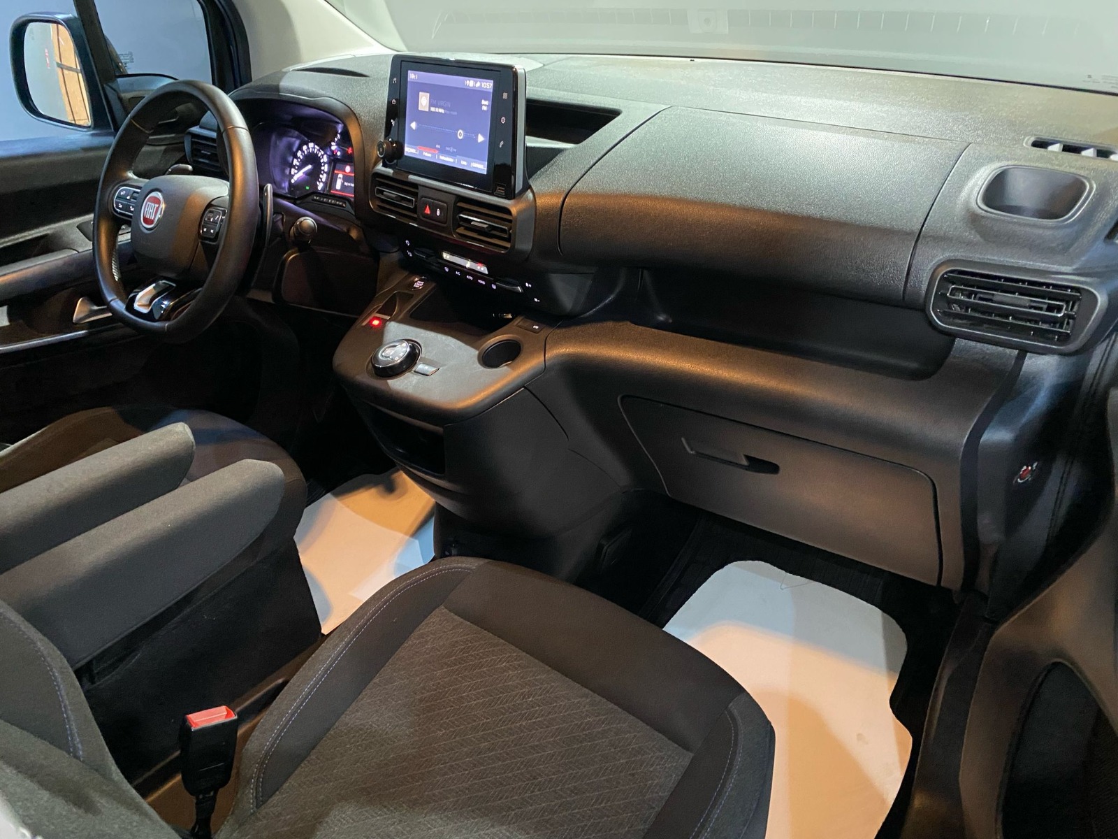 2023 Dizel Otomatik Fiat Doblo Mavi Gürel Tasarım Aksesuar Otomotiv San. Tic. Ltd. Şti.