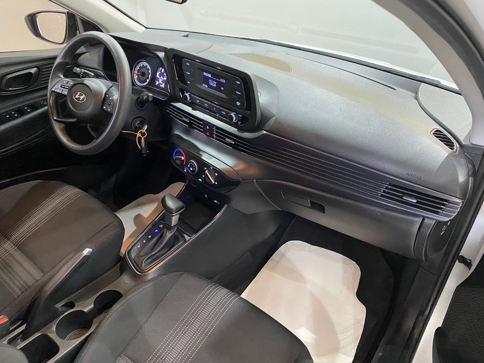 2023 Benzin Otomatik Hyundai i20 Beyaz Gürel Tasarım Aksesuar Otomotiv San. Tic. Ltd. Şti.