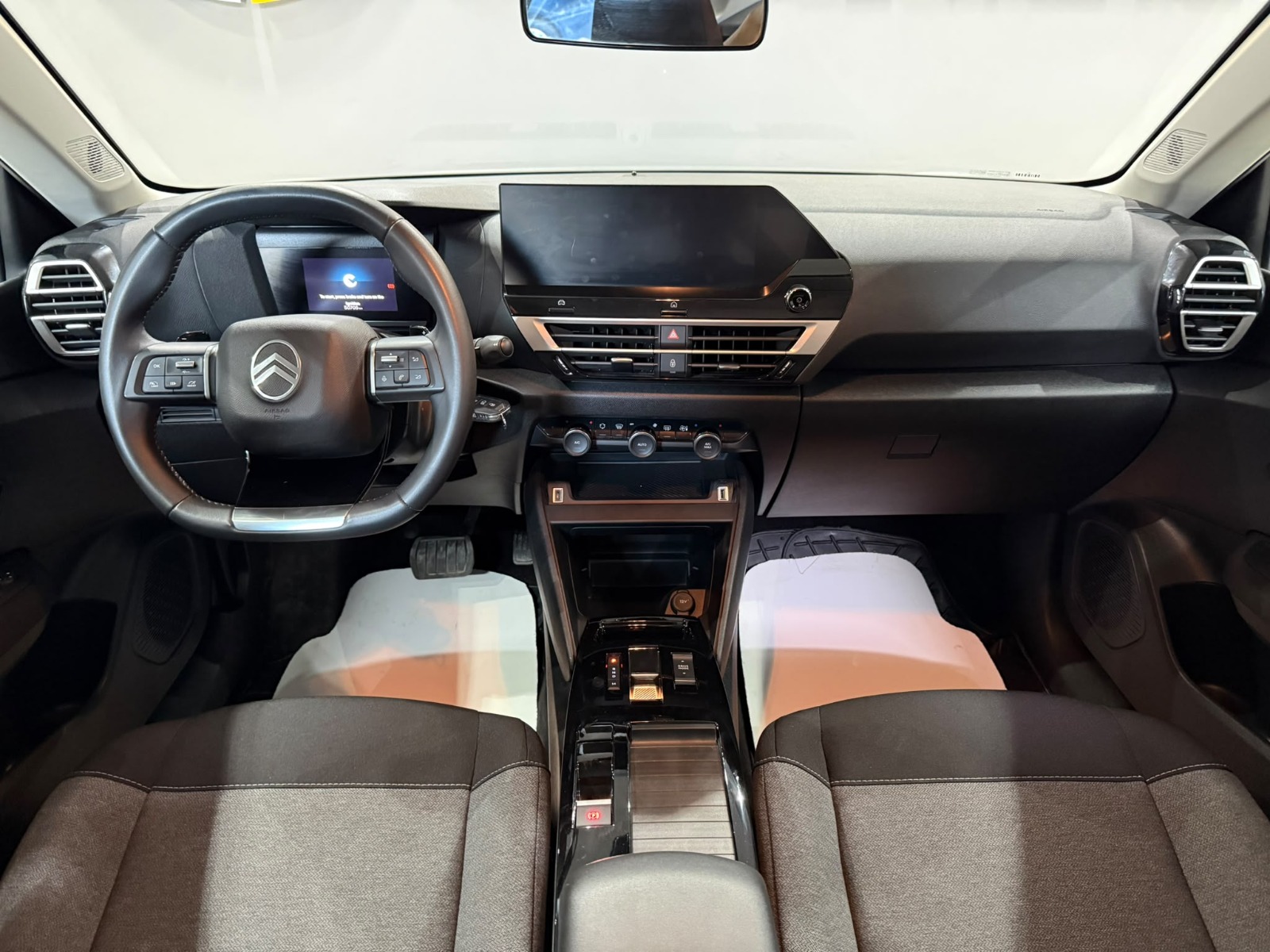 2025 Benzin Otomatik Citroen C4 X Yeşil Gürel Tasarım Aksesuar Otomotiv San. Tic. Ltd. Şti.