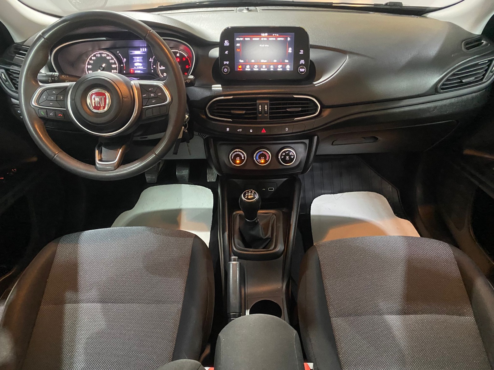 2021 Dizel Manuel Fiat Egea Beyaz Gürel Tasarım Aksesuar Otomotiv San. Tic. Ltd. Şti.