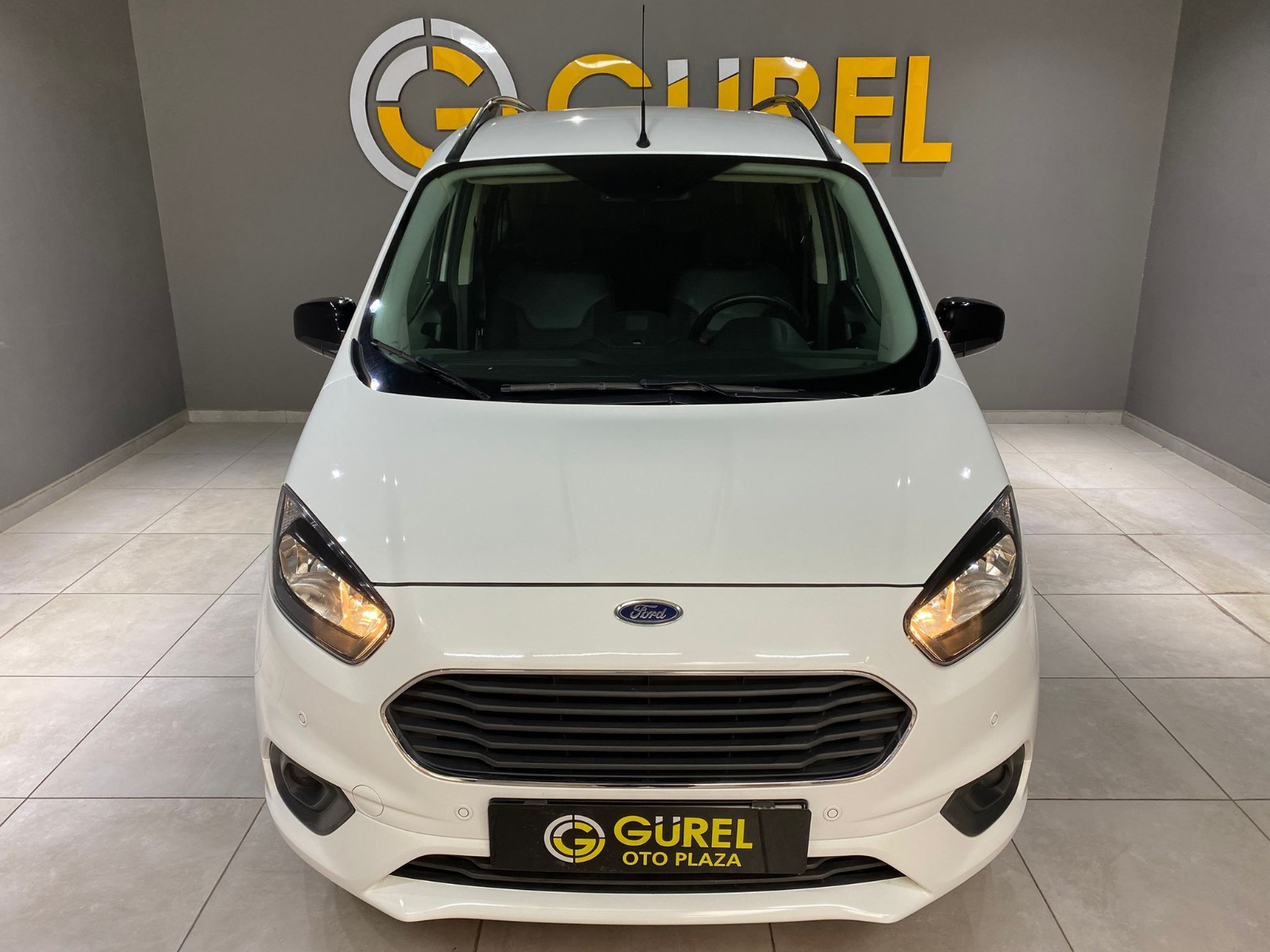 2023 Benzin Manuel Ford Tourneo Courier Beyaz Gürel Tasarım Aksesuar Otomotiv San. Tic. Ltd. Şti.
