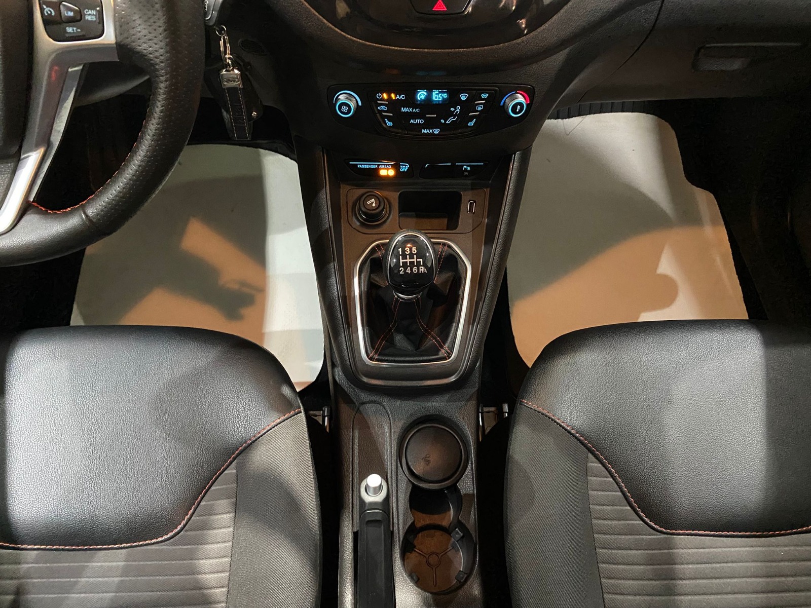 2023 Benzin Manuel Ford Tourneo Courier Beyaz Gürel Tasarım Aksesuar Otomotiv San. Tic. Ltd. Şti.