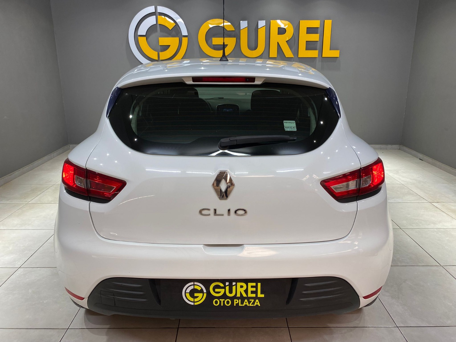 TaksitliOto.Net | 2.El Renault Clio Hatchback 0.9 TCe Joy | Manuel & Benzin | Beyaz | İzmir.2el 2020 Benzin Manuel Renault Clio Beyaz Gürel Tasarım Aksesuar Otomotiv San. Tic. Ltd. Şti.