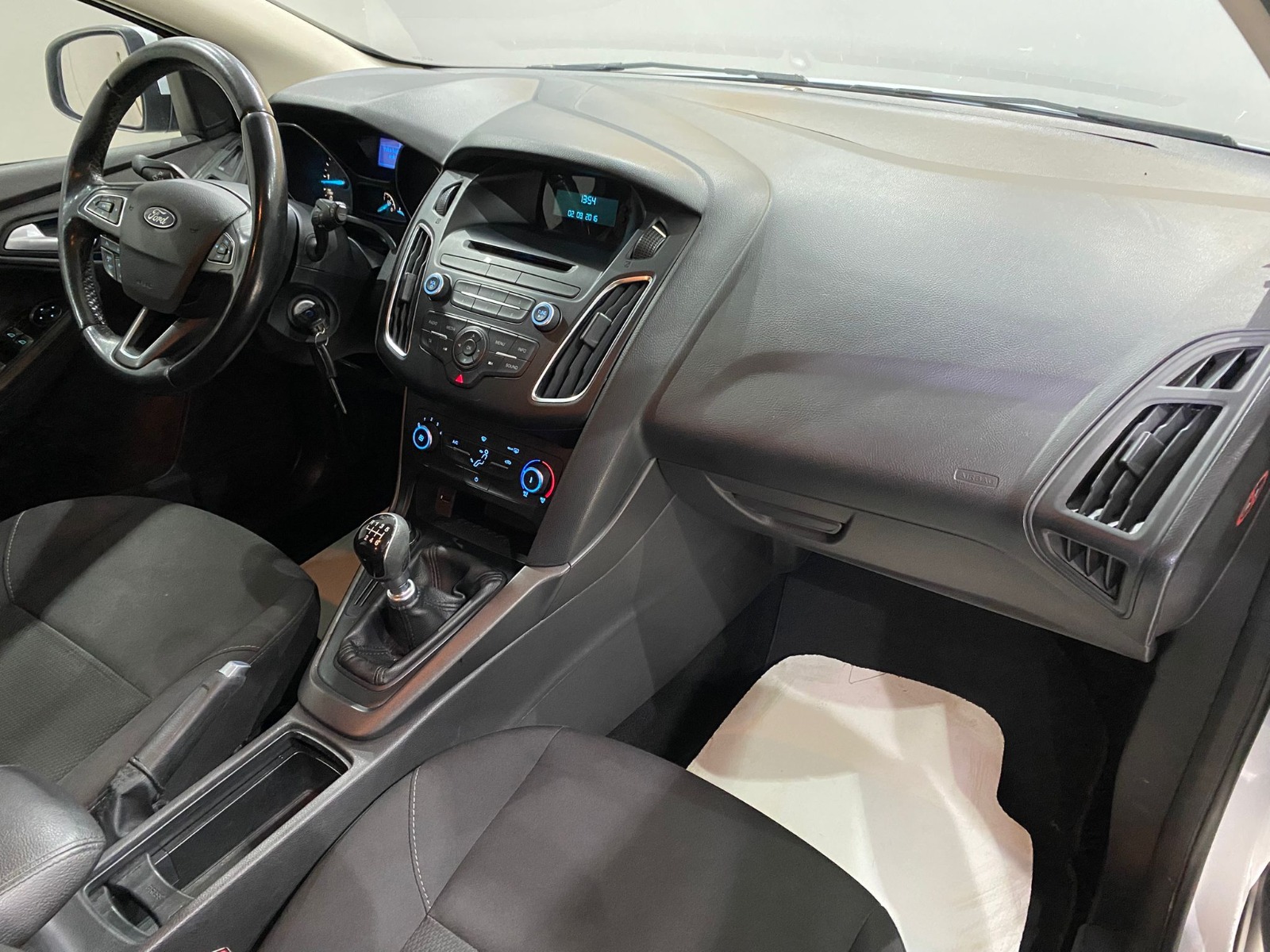 2016 Dizel Manuel Ford Focus Beyaz Gürel Tasarım Aksesuar Otomotiv San. Tic. Ltd. Şti.
