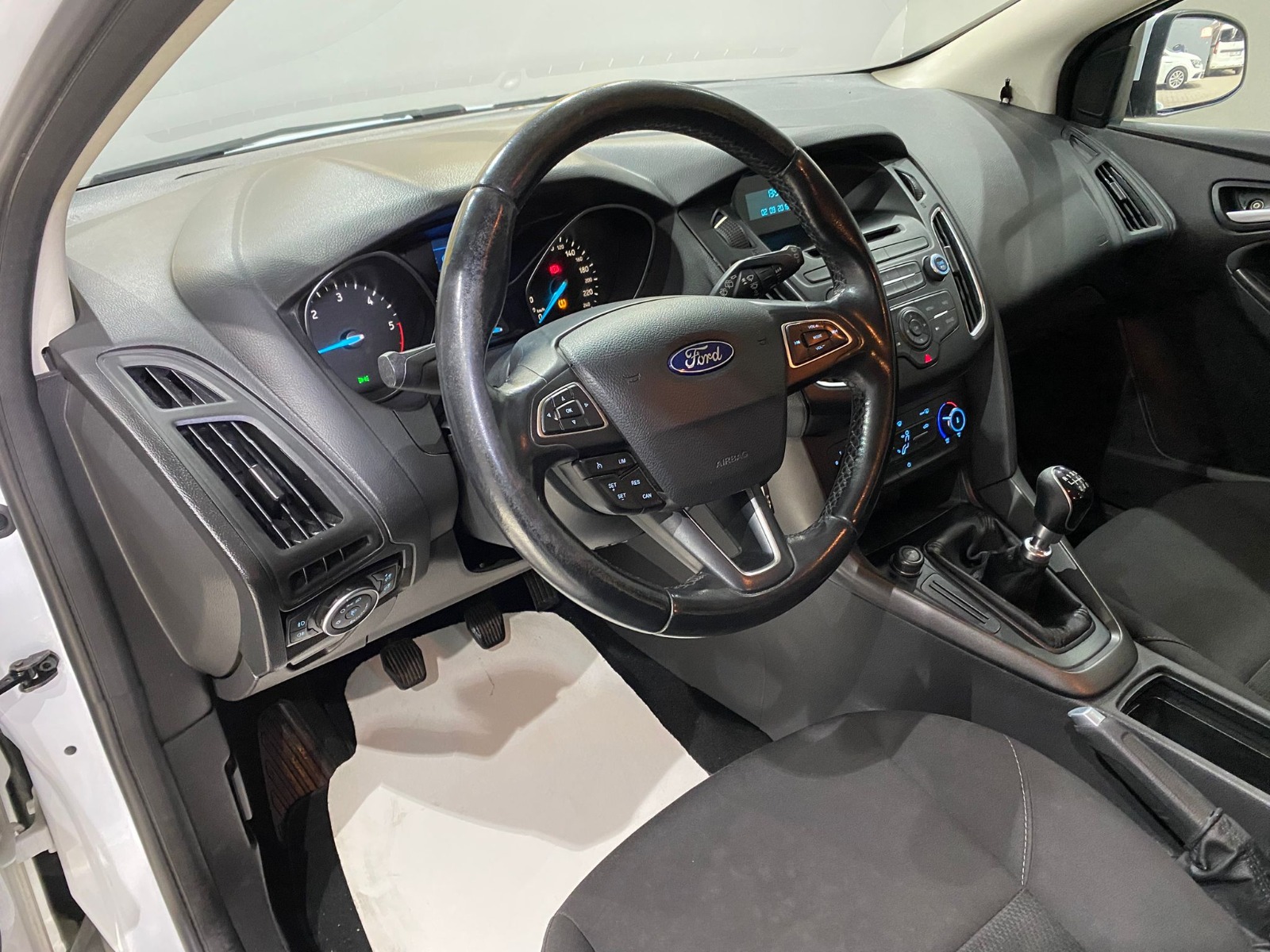 2016 Dizel Manuel Ford Focus Beyaz Gürel Tasarım Aksesuar Otomotiv San. Tic. Ltd. Şti.