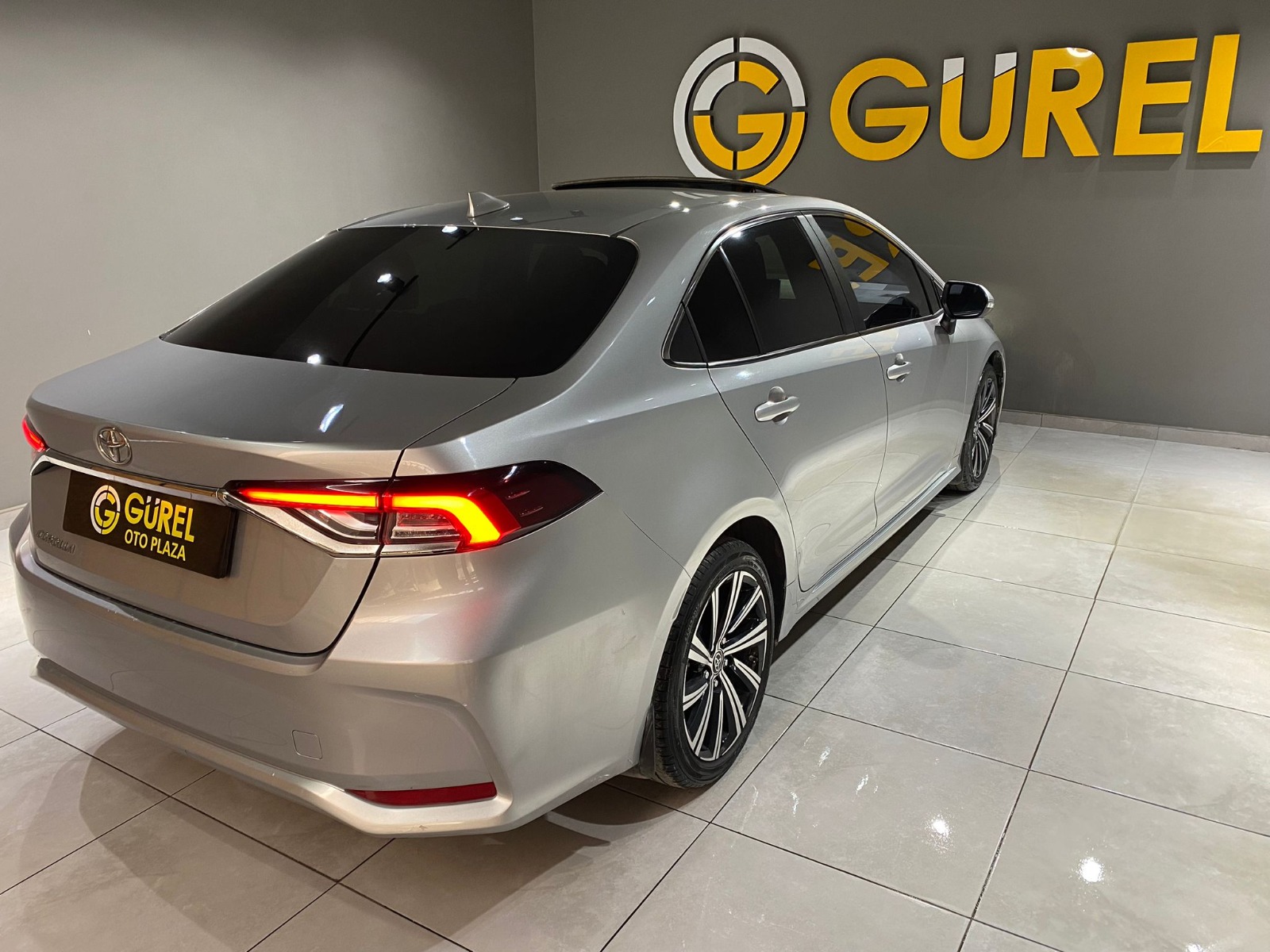 2022 Benzin Otomatik Toyota Corolla Gümüş Gri Gürel Tasarım Aksesuar Otomotiv San. Tic. Ltd. Şti.