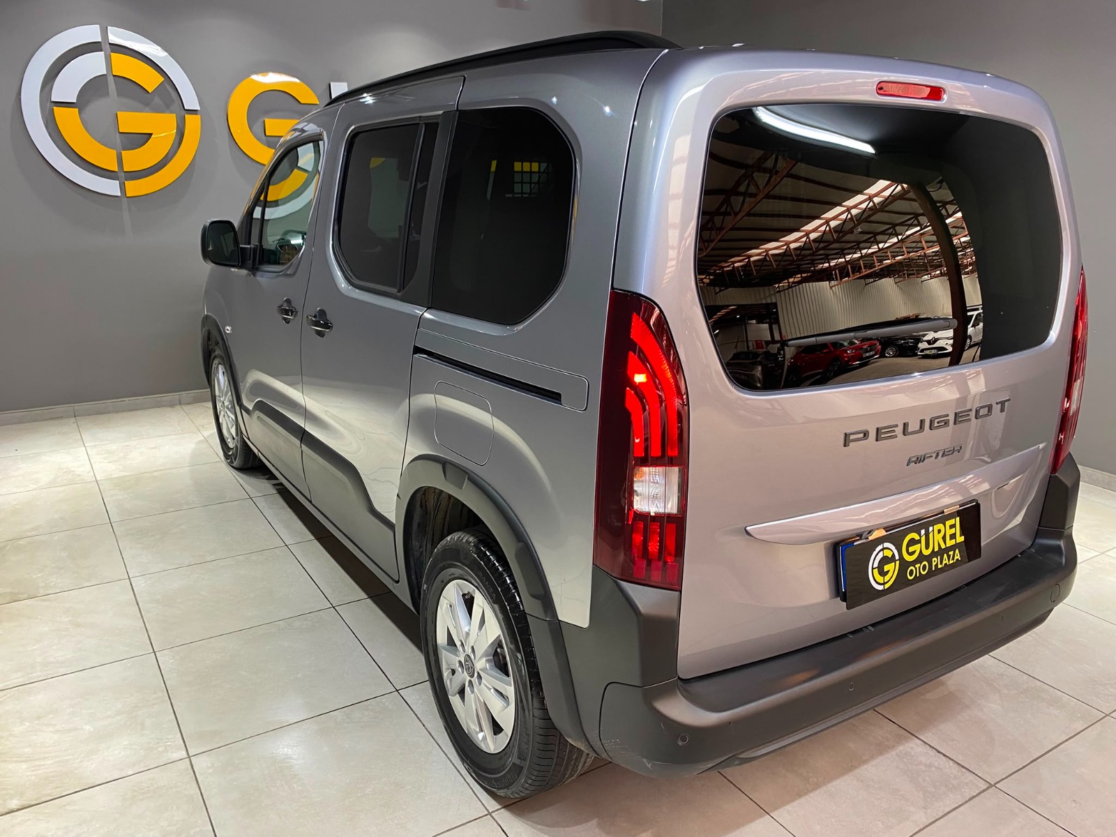 2026 Dizel Otomatik Peugeot Rifter Gri Gürel Tasarım Aksesuar Otomotiv San. Tic. Ltd. Şti.