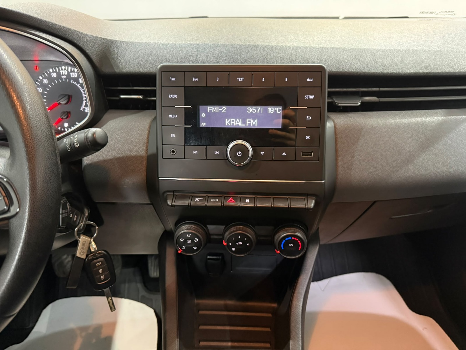 2020 Dizel Manuel Renault Clio Beyaz Gürel Tasarım Aksesuar Otomotiv San. Tic. Ltd. Şti.