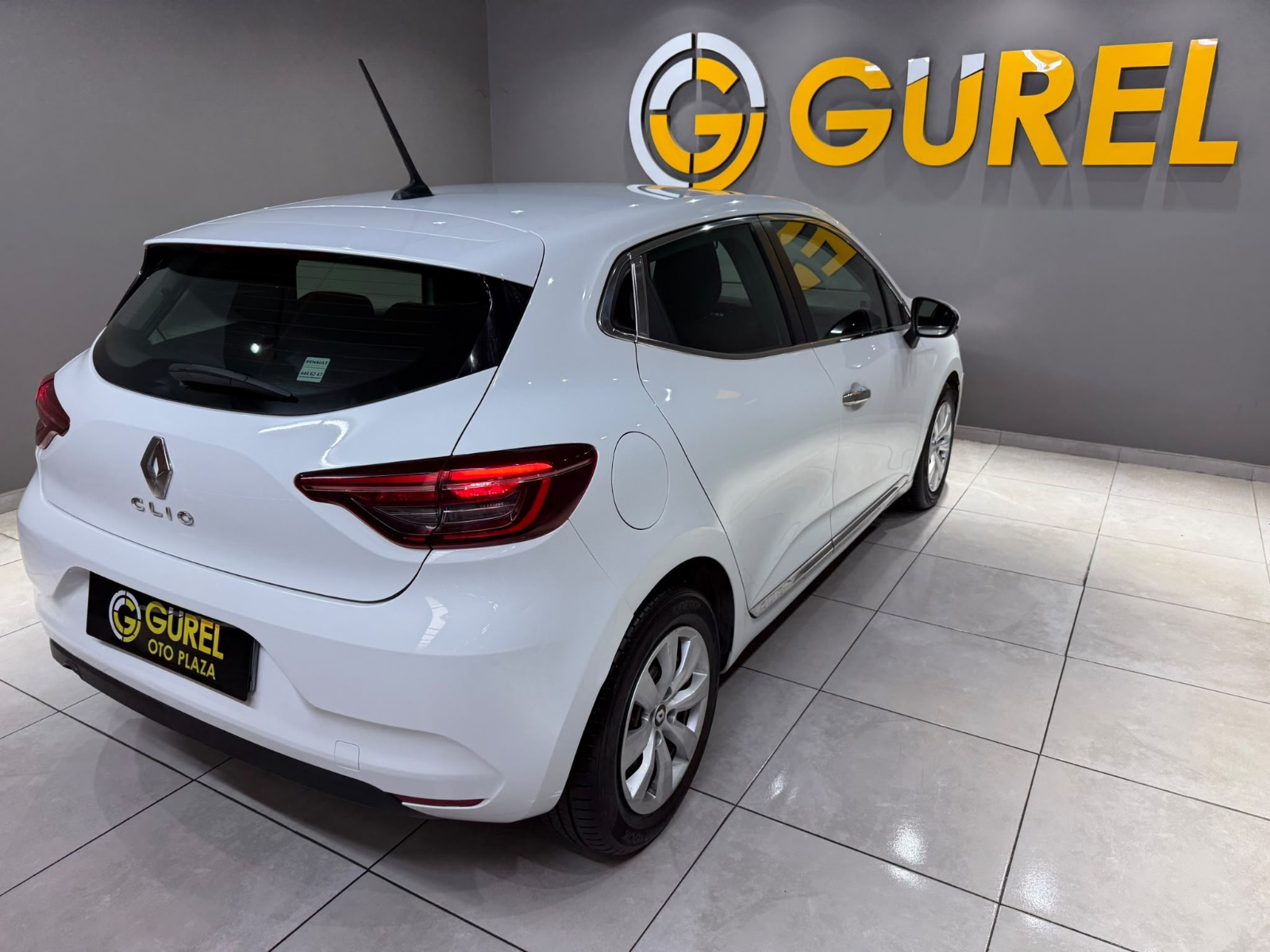 2020 Dizel Manuel Renault Clio Beyaz Gürel Tasarım Aksesuar Otomotiv San. Tic. Ltd. Şti.