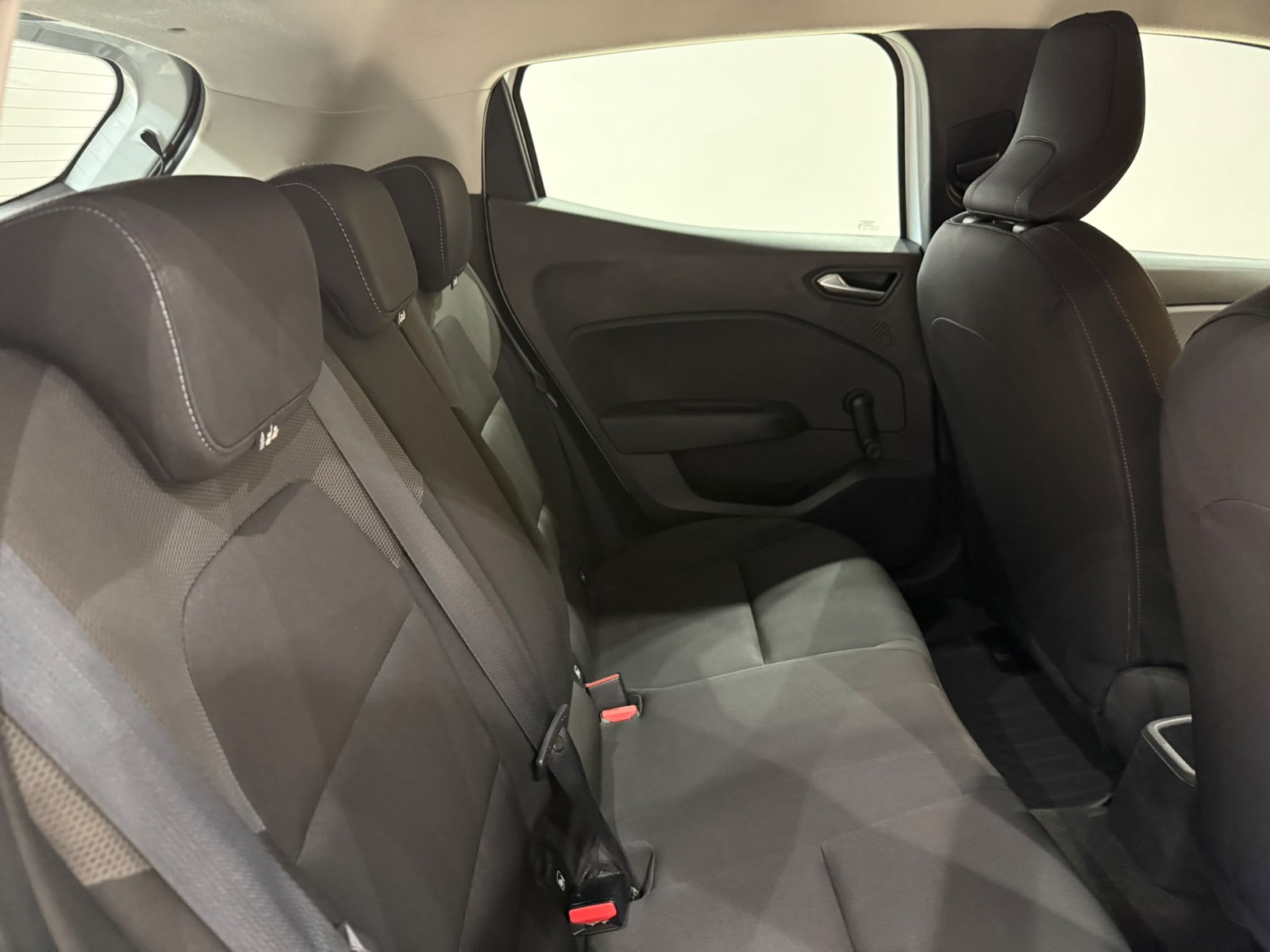 2020 Dizel Manuel Renault Clio Beyaz Gürel Tasarım Aksesuar Otomotiv San. Tic. Ltd. Şti.