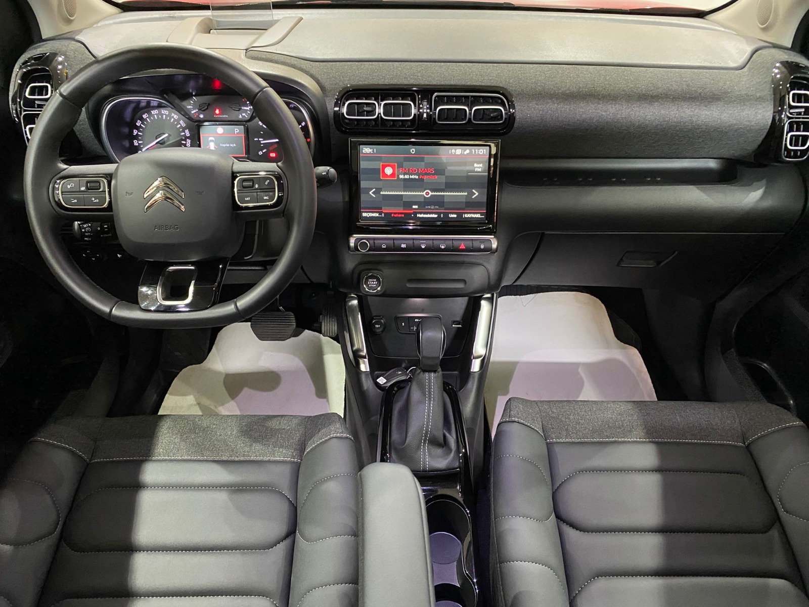 2024 Benzin Otomatik Citroen C3 AirCross Kırmızı Gürel Tasarım Aksesuar Otomotiv San. Tic. Ltd. Şti.
